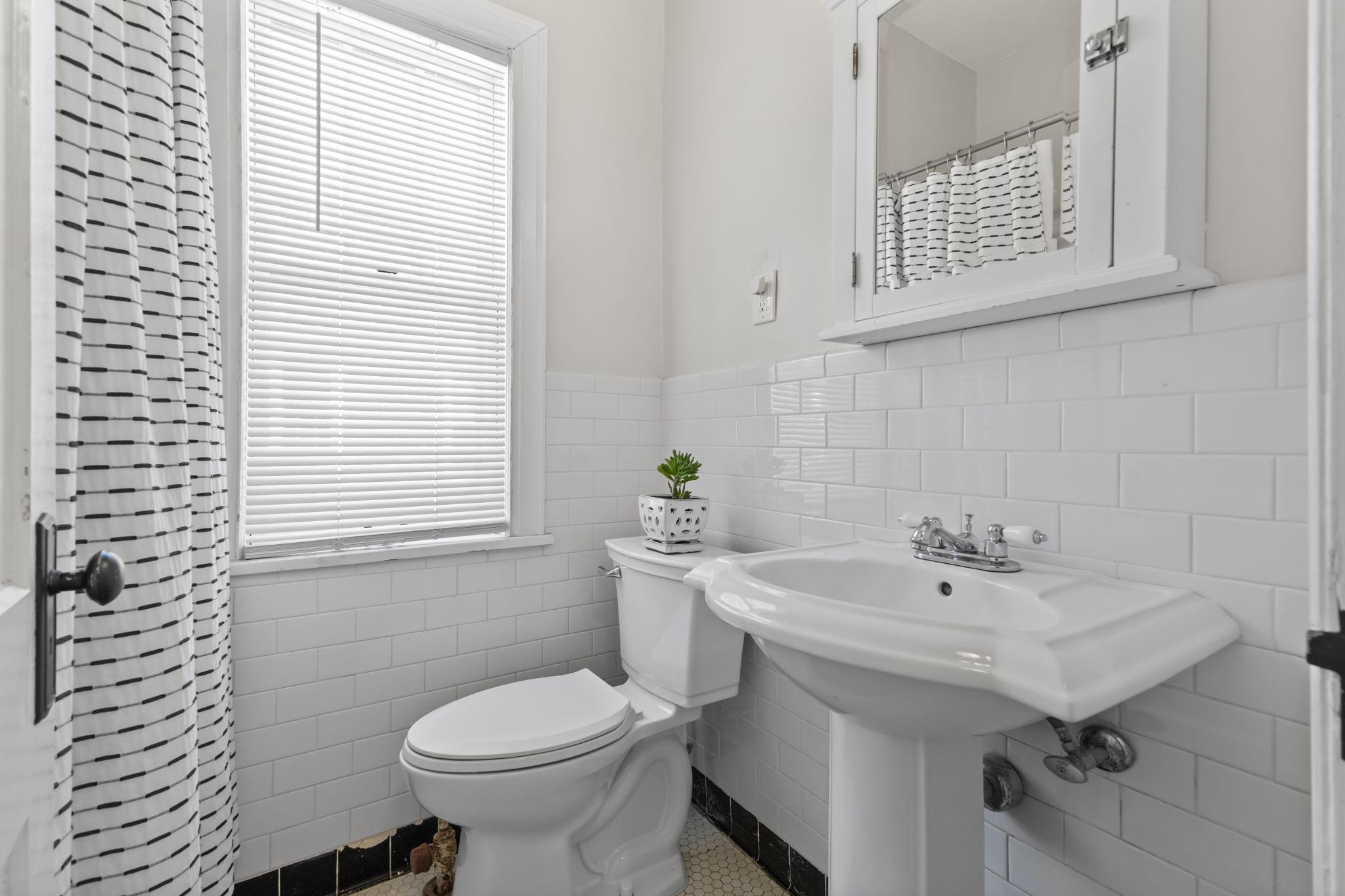 4325 Bryant Avenue S D203 Property Photo 14