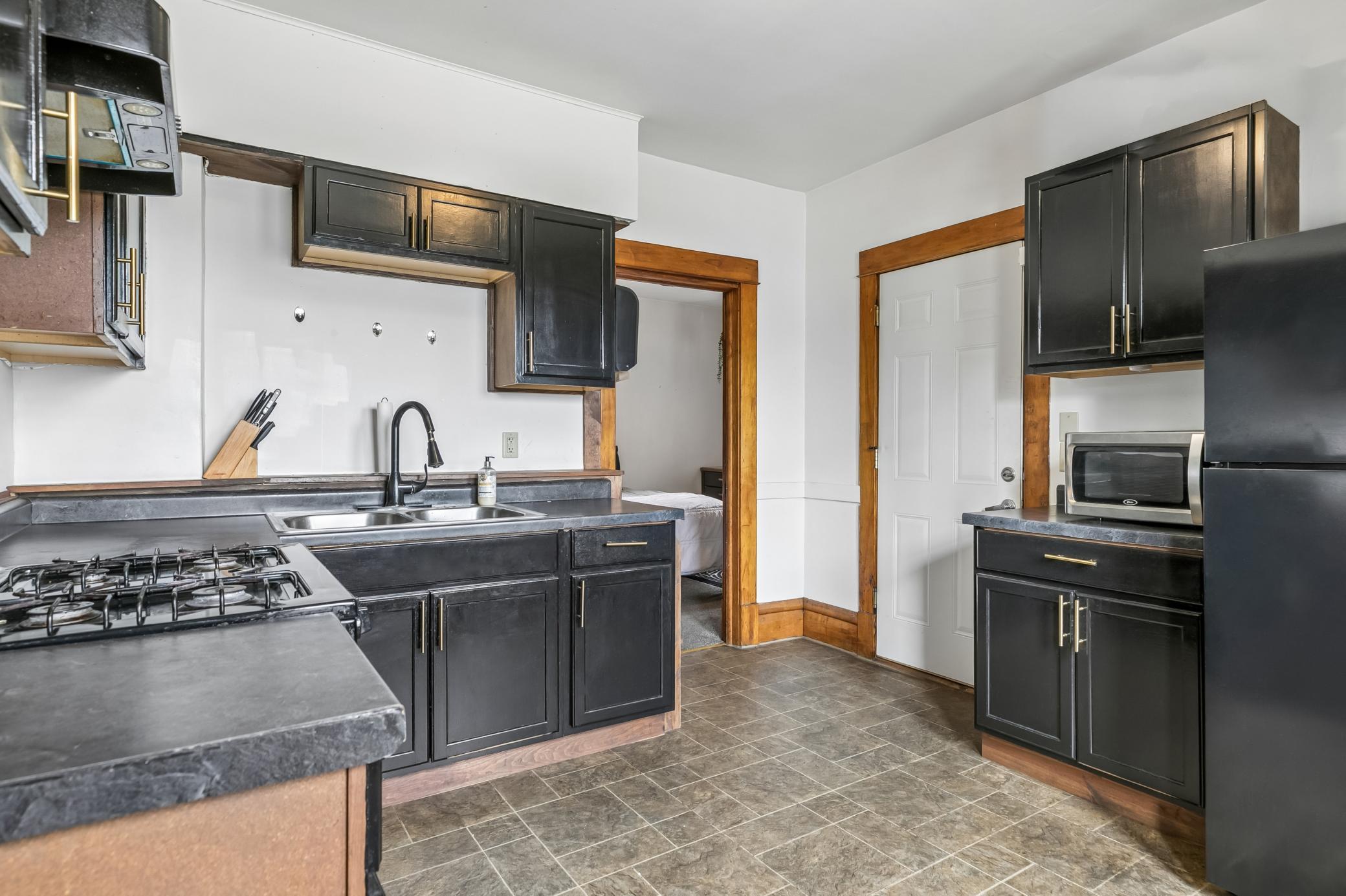 393 Geranium Avenue E Property Photo 12