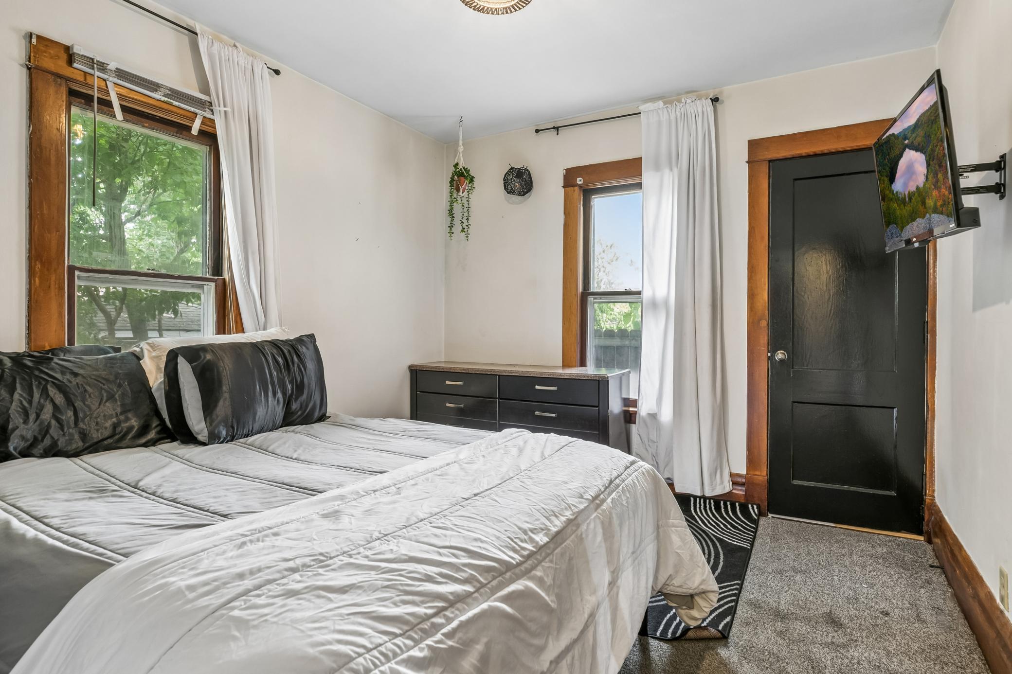 393 Geranium Avenue E Property Photo 13