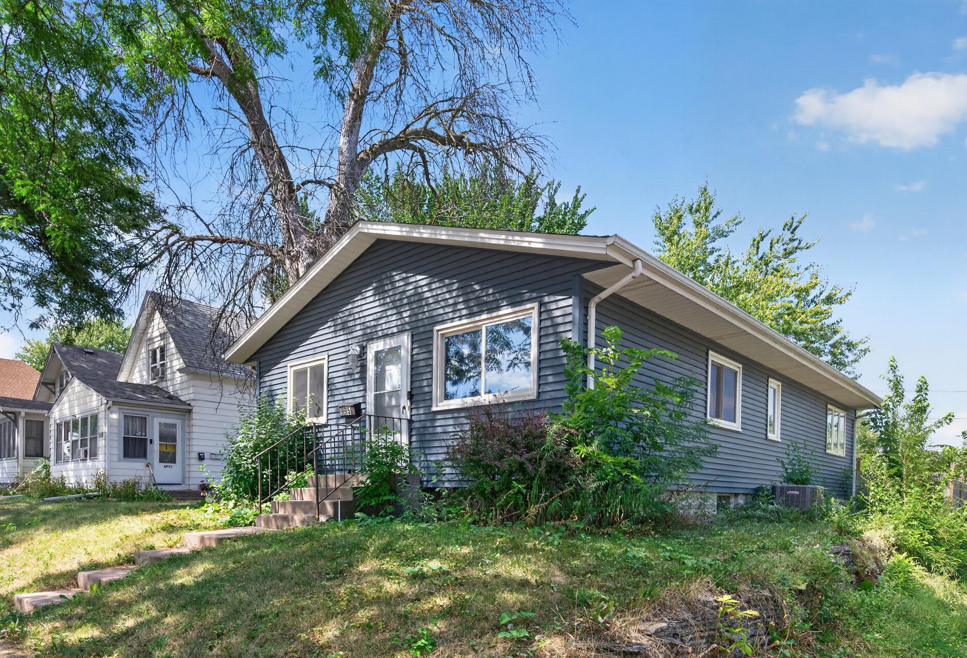995 Rose Avenue E Property Photo 30