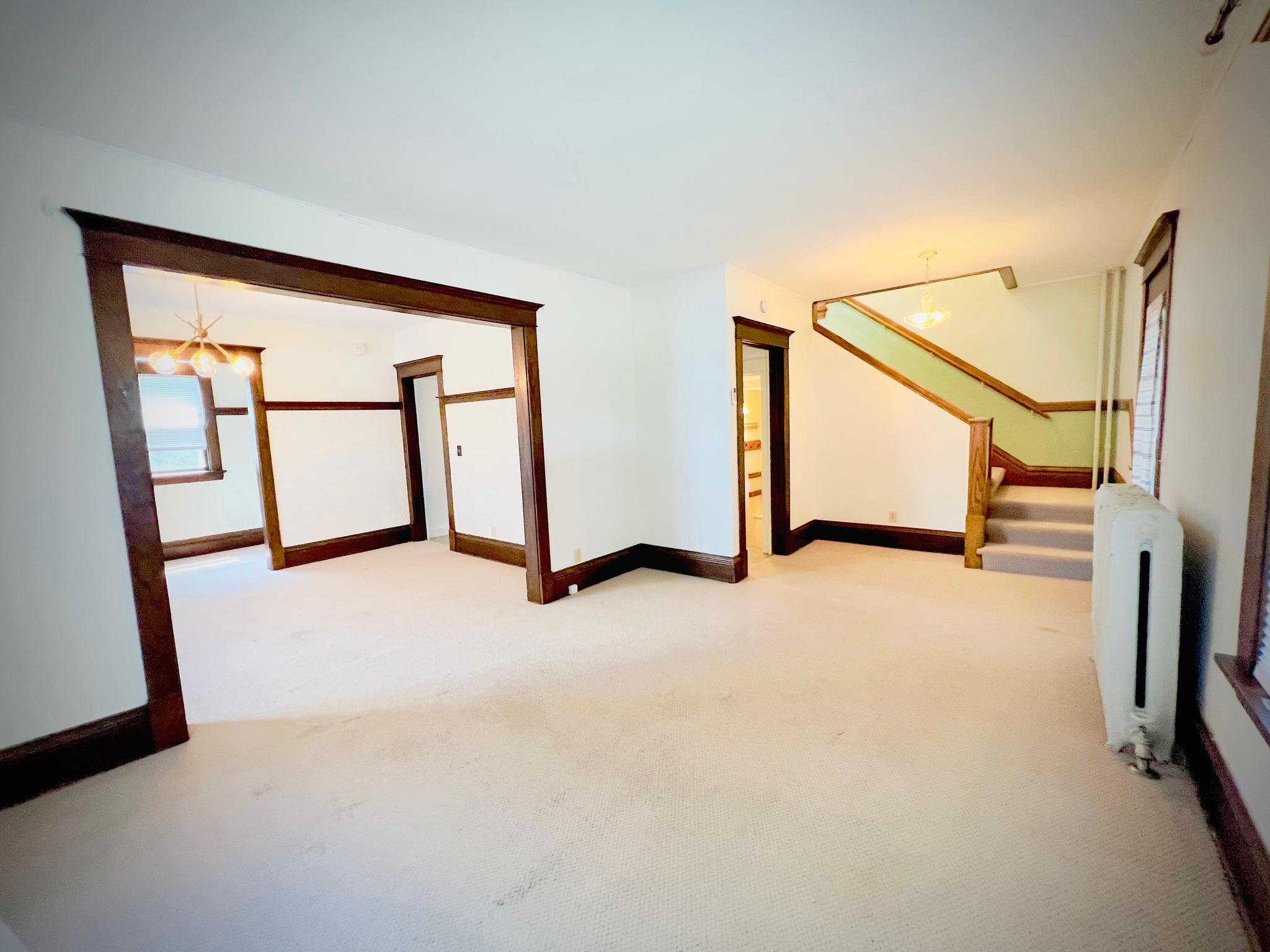 3207 E 42nd Street Property Photo 2