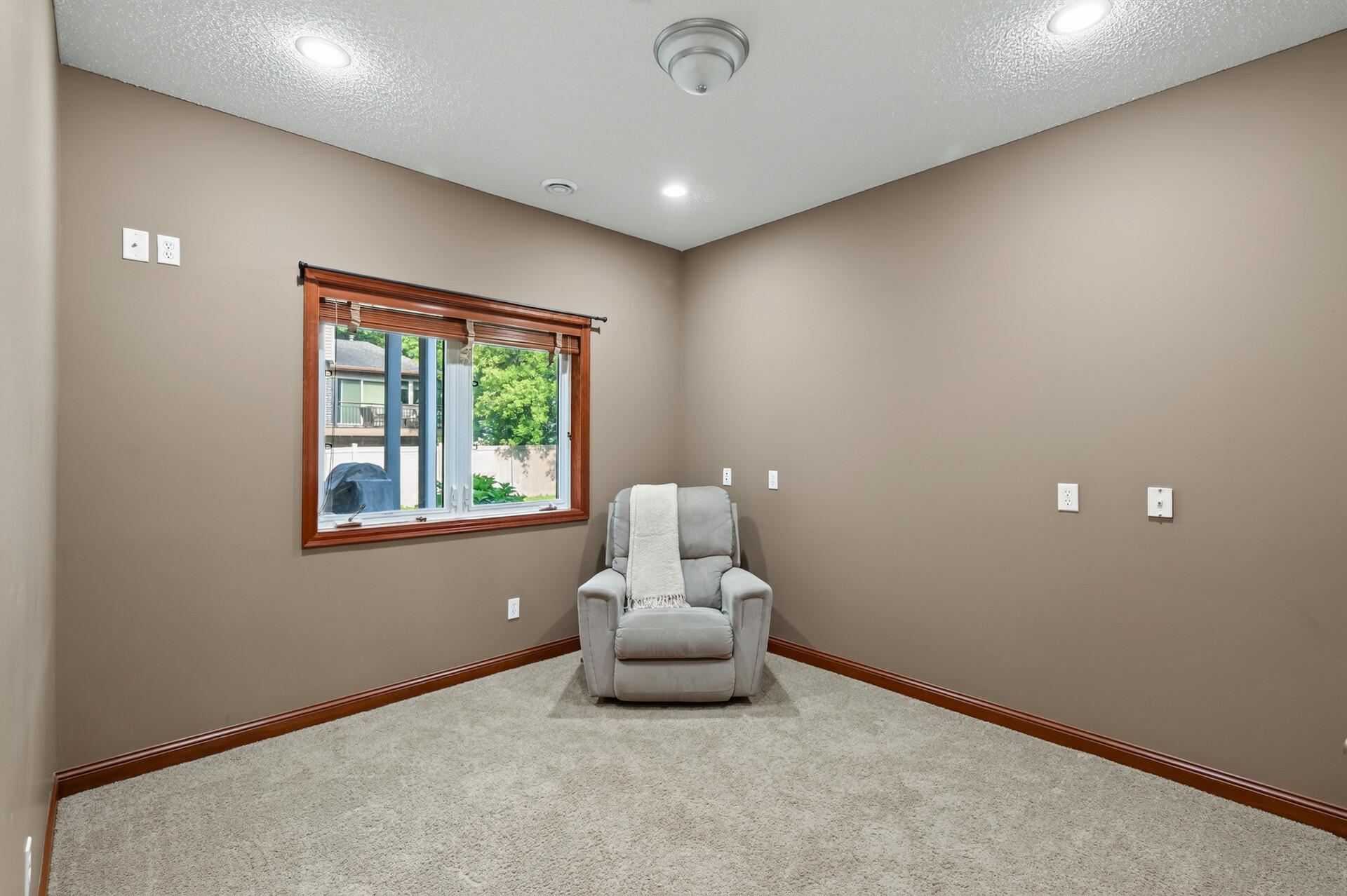 18483 Jaeger Path Property Photo 45