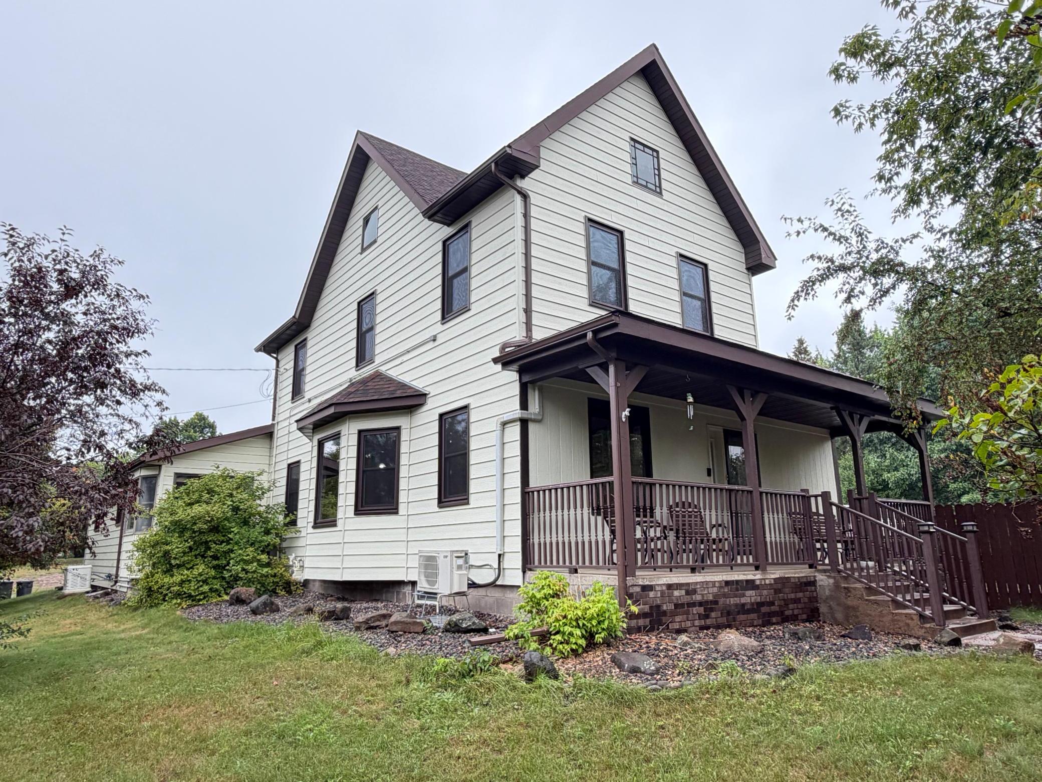401 River Bluff Avenue Property Photo 1