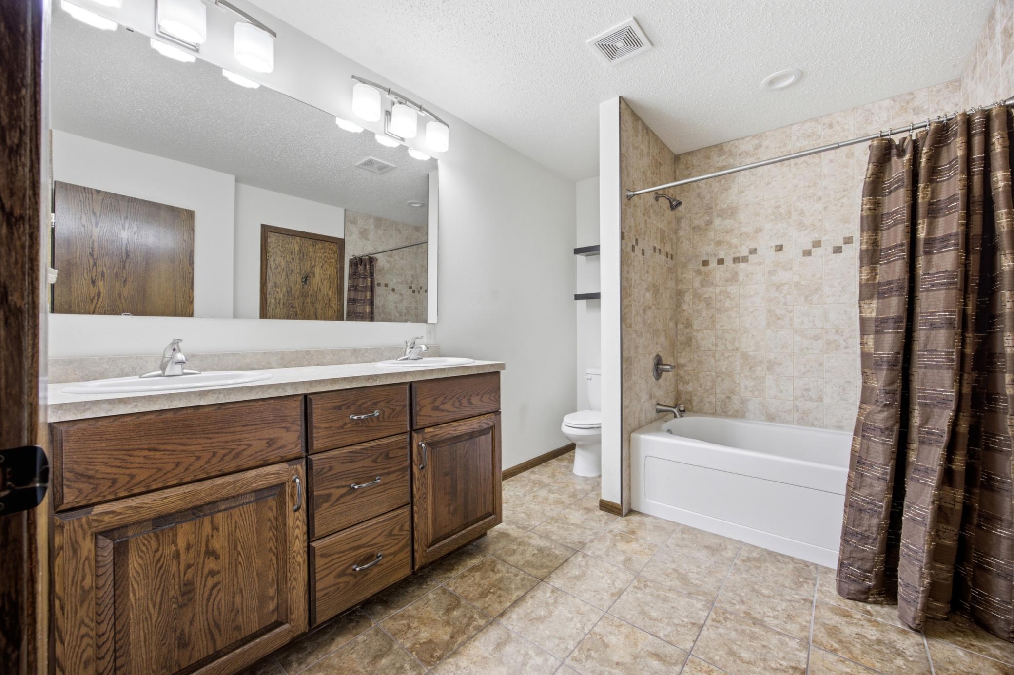 1031 Joseph Street Property Photo 18