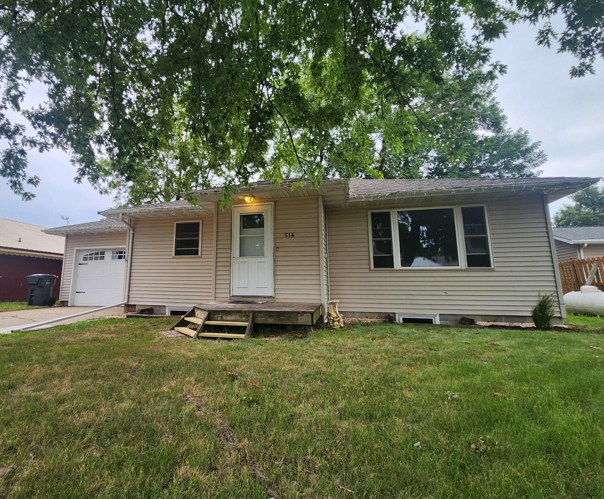 514 7th Avenue SE Property Photo 1