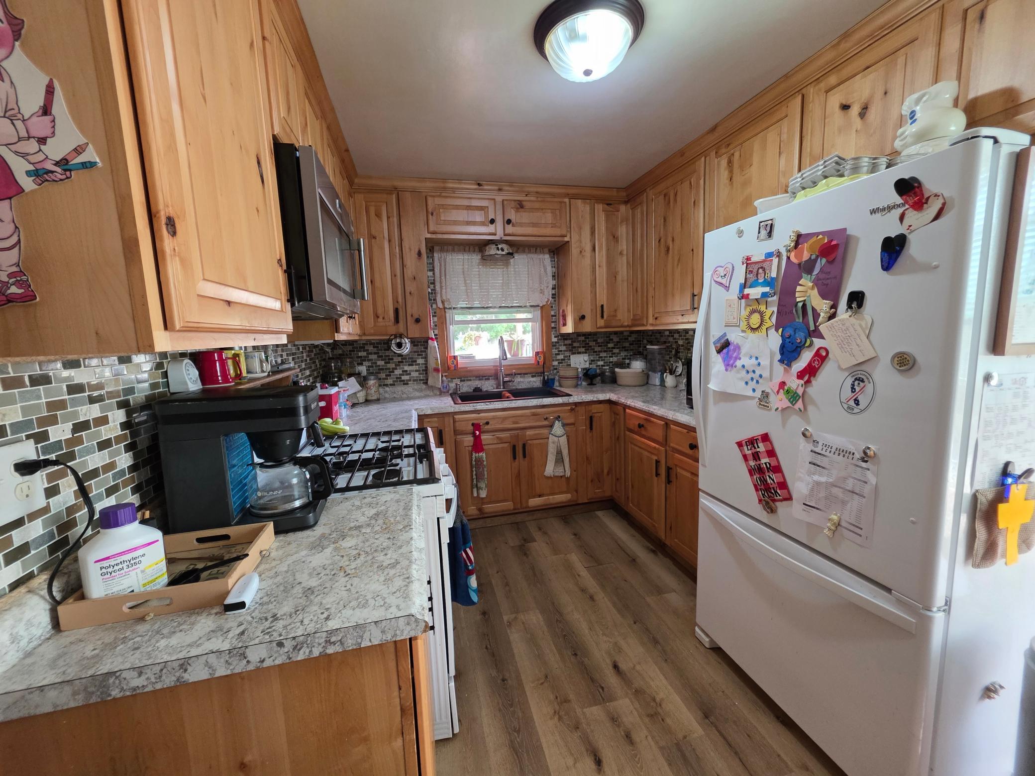 206 Pine Avenue N Property Photo 4