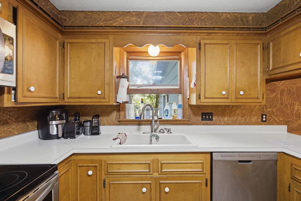 2814 Crosstown Boulevard Ne Property Photo 10