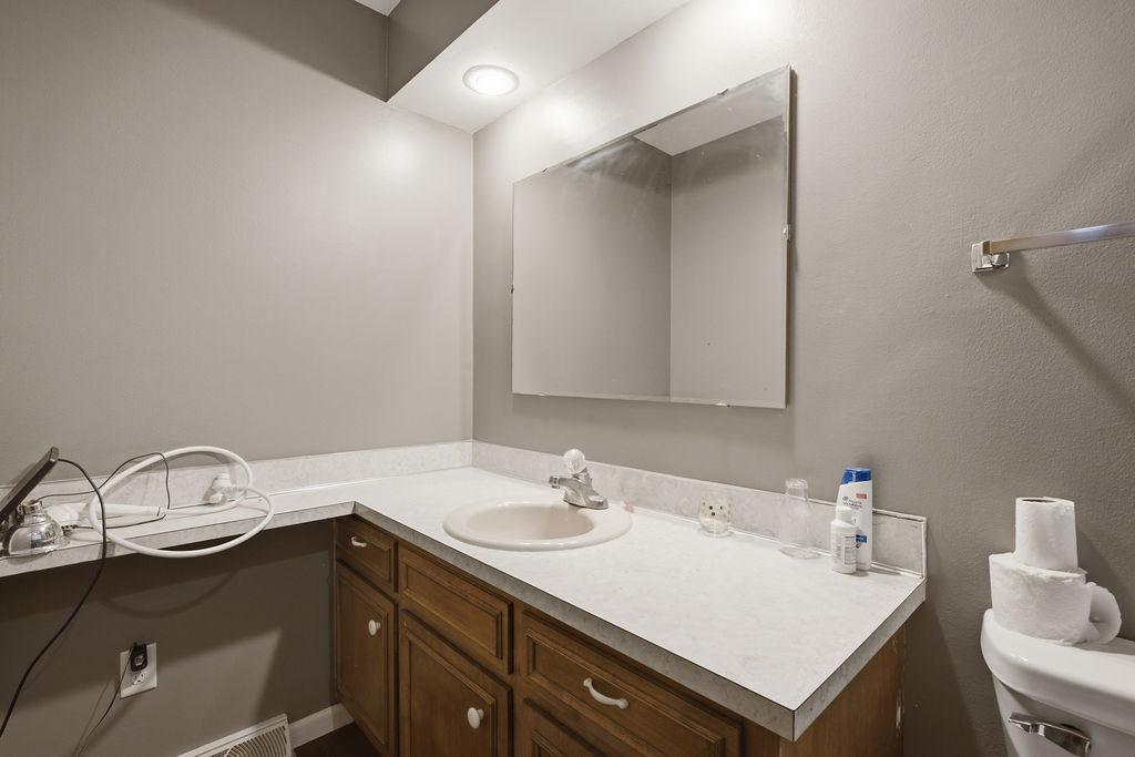 2814 Crosstown Boulevard Ne Property Photo 20