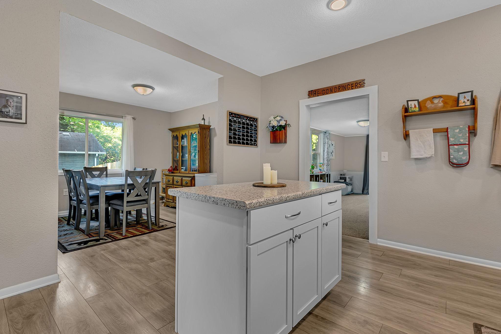 420 S 8th Street Property Photo 6