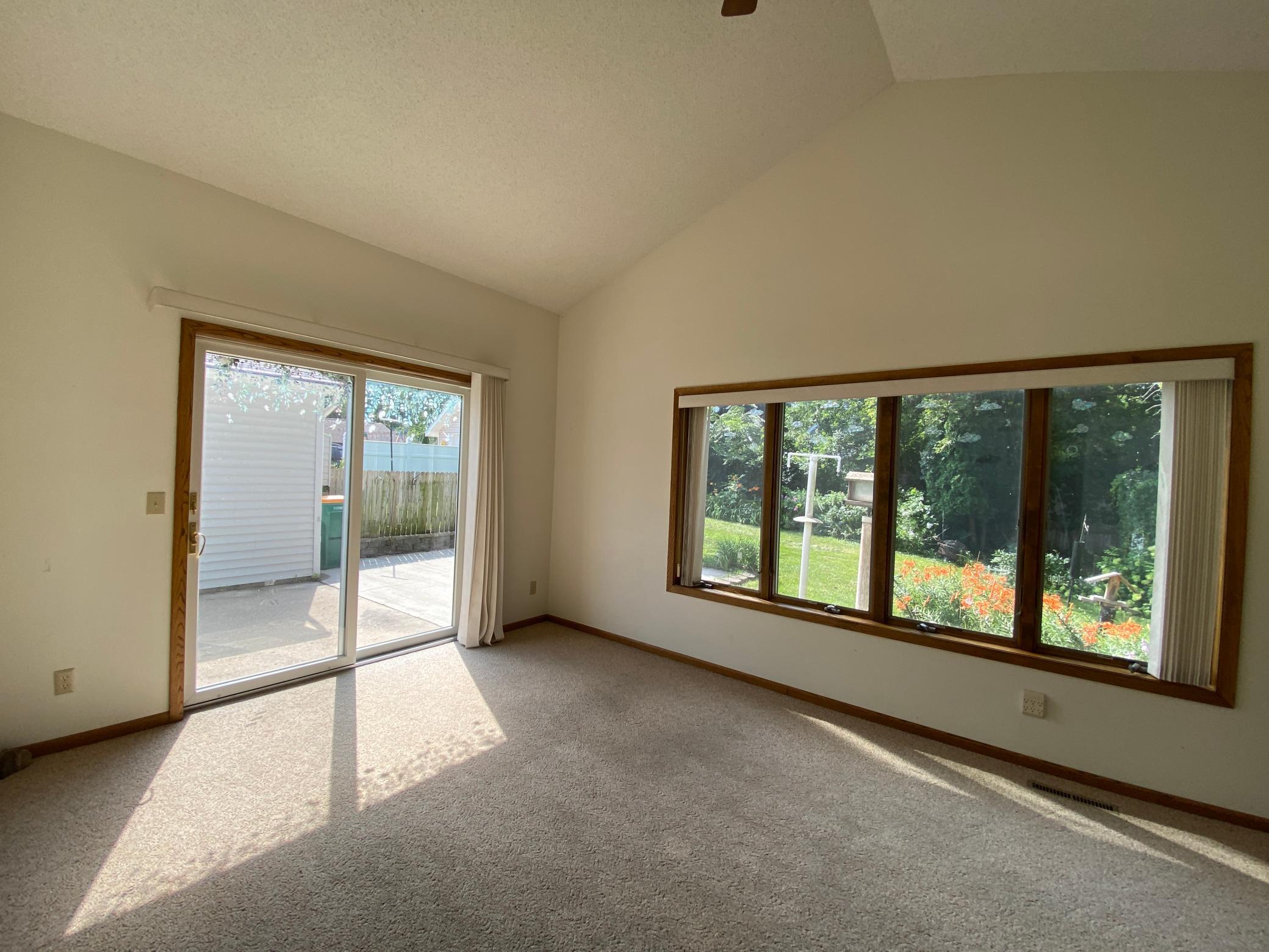 919 Abbott Street Property Photo 6