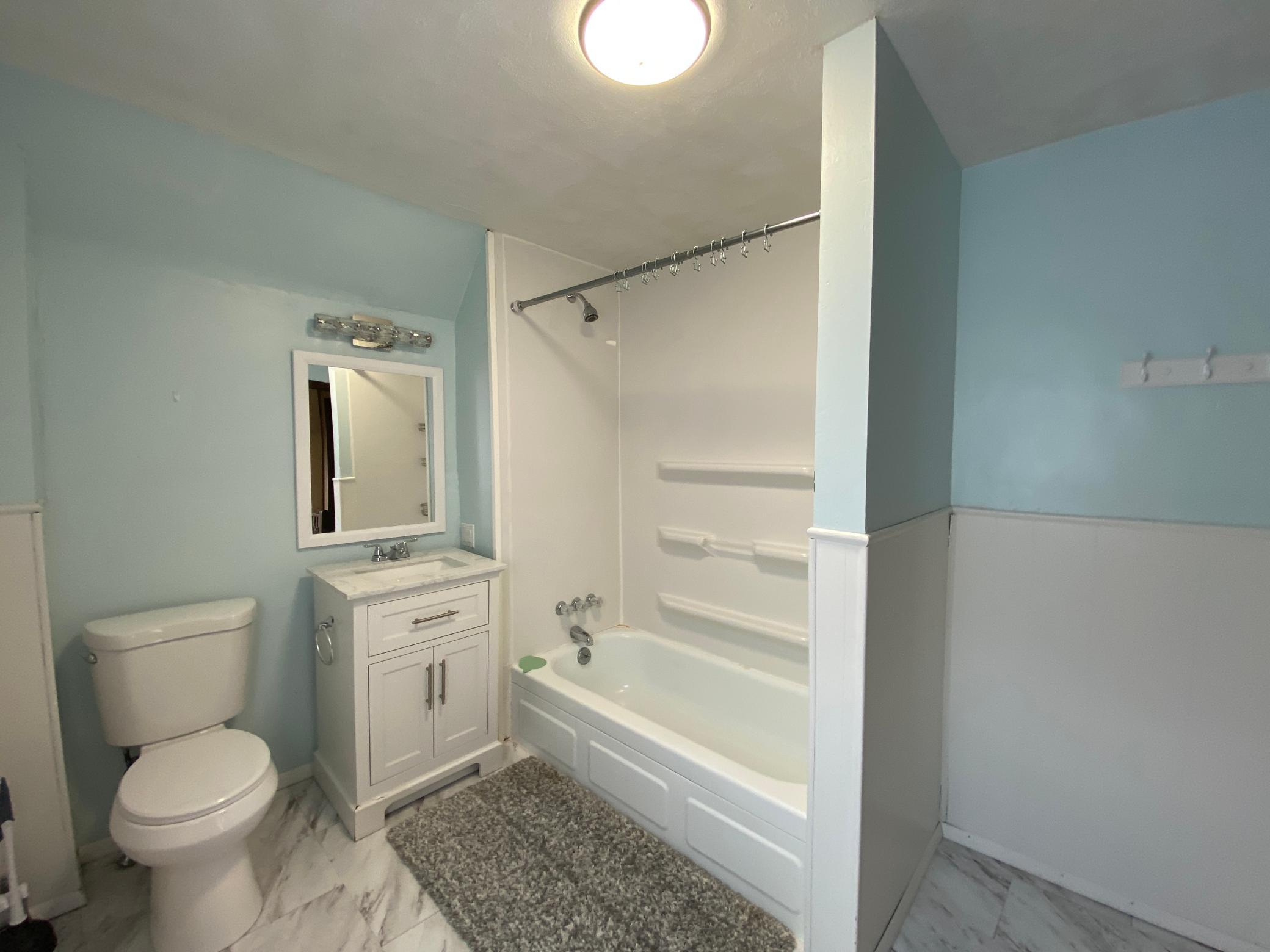 919 Abbott Street Property Photo 22