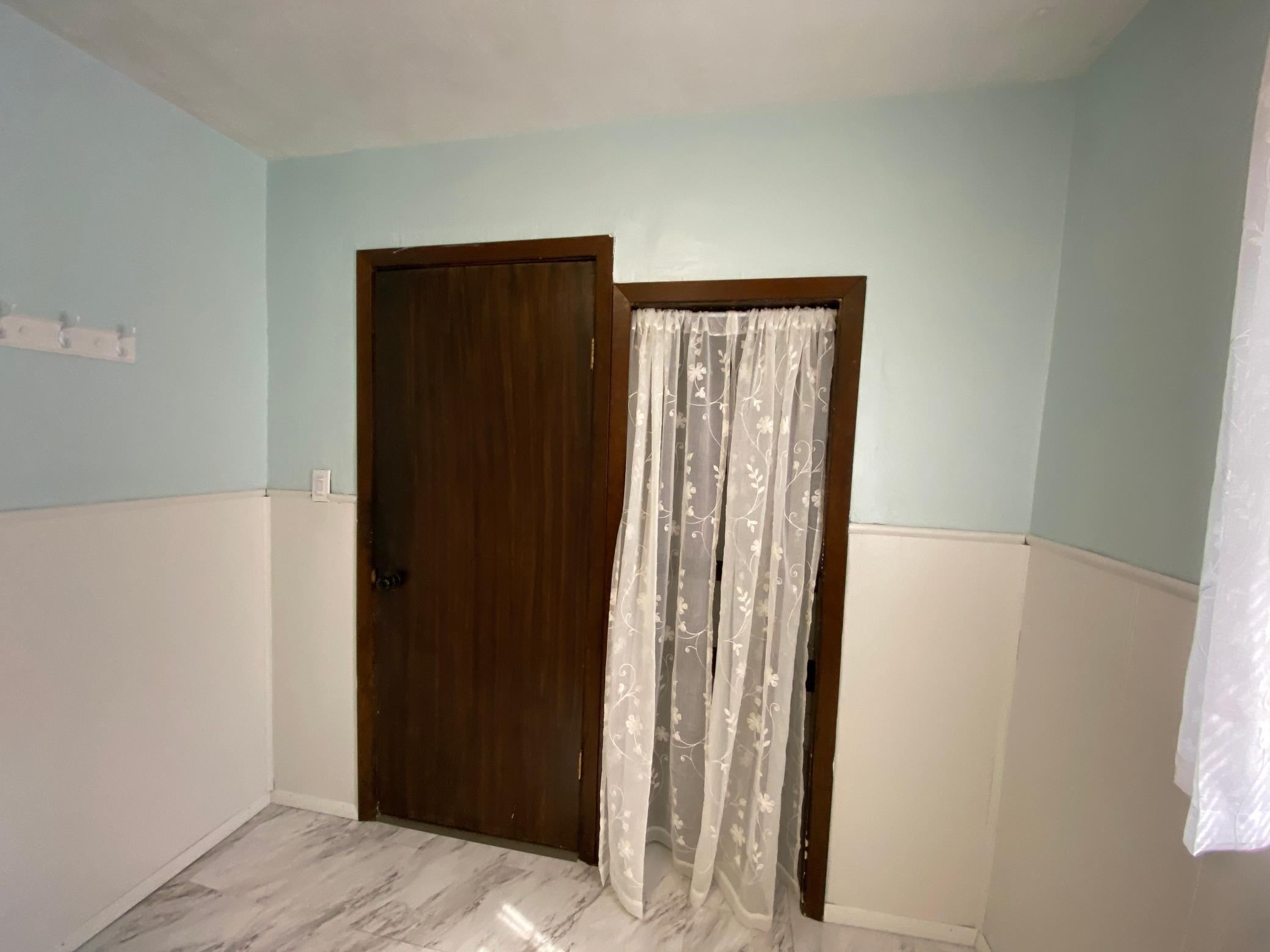 919 Abbott Street Property Photo 23
