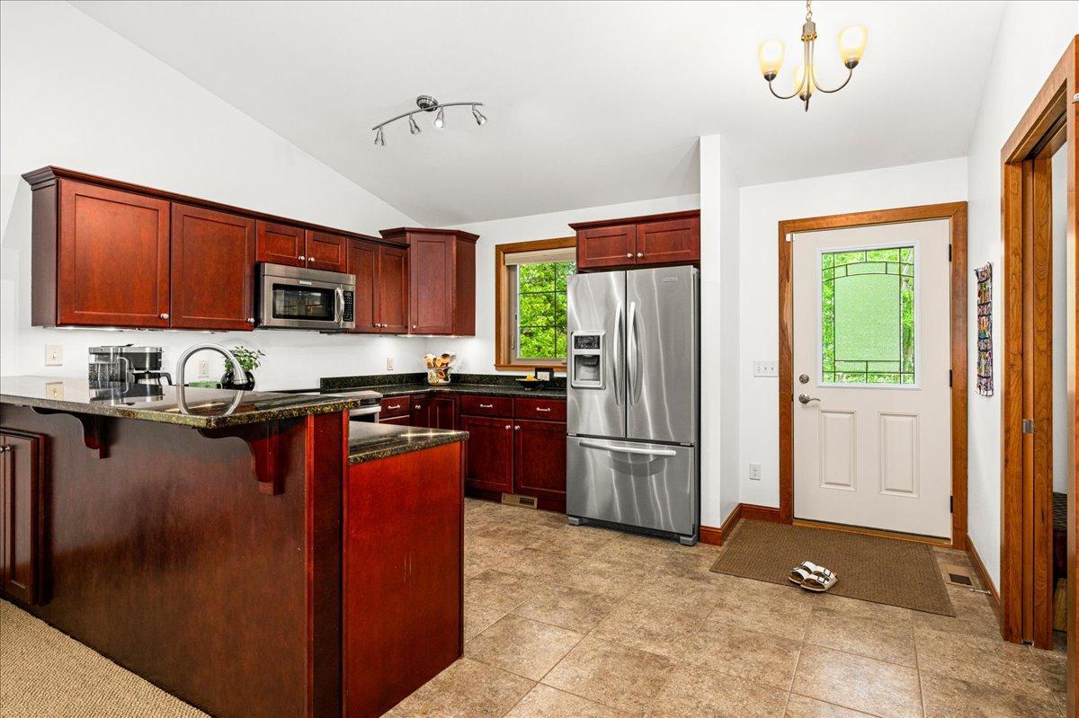 231 Hickory Street Property Photo 4
