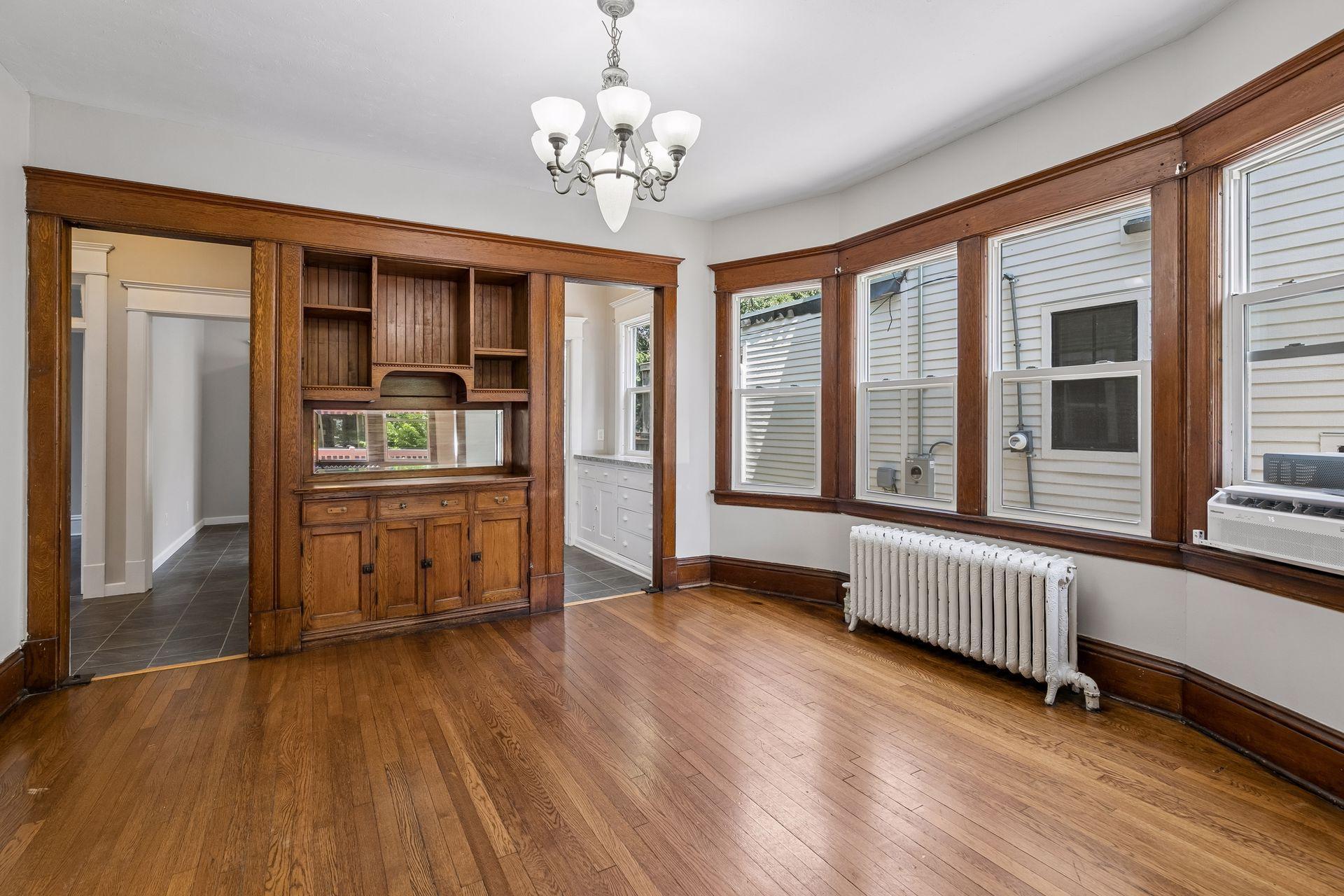 1083 Hague Avenue Property Photo 6