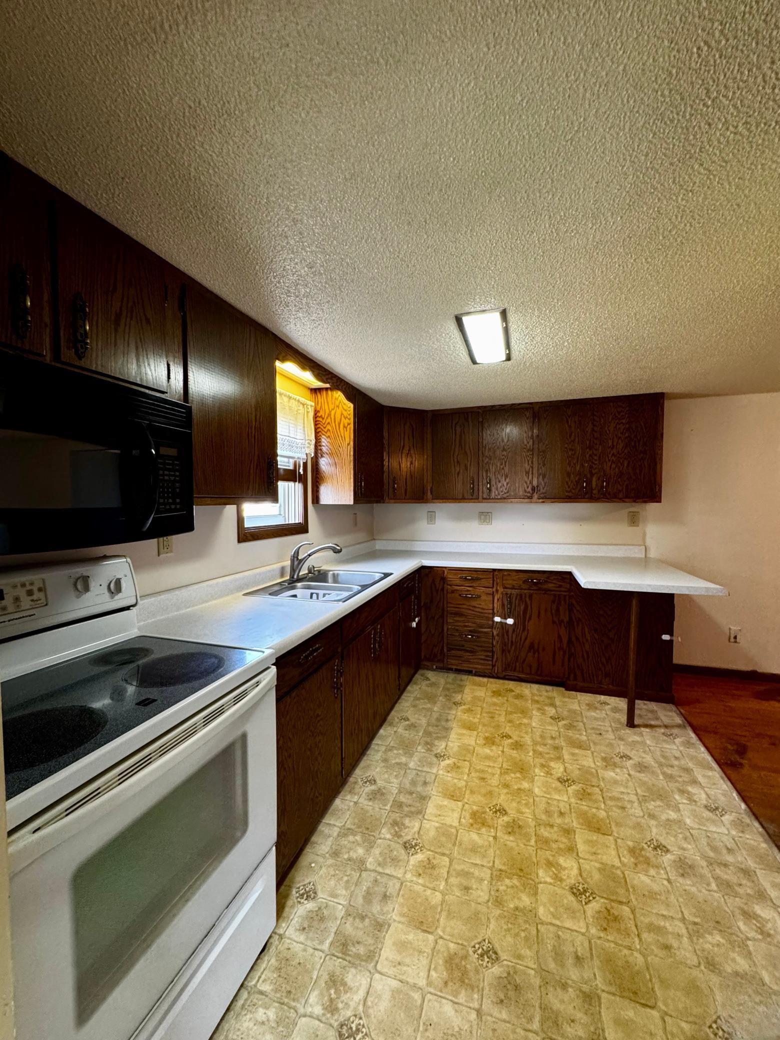 2210 Us Highway 59 Property Photo 24