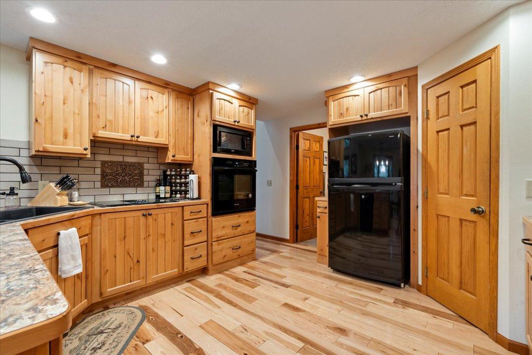 49760 202nd Place Property Photo 8