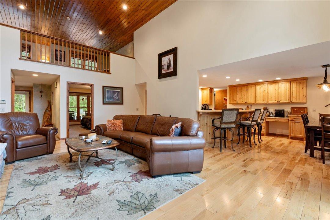 49760 202nd Place Property Photo 12