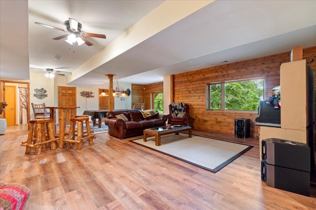 49760 202nd Place Property Photo 35