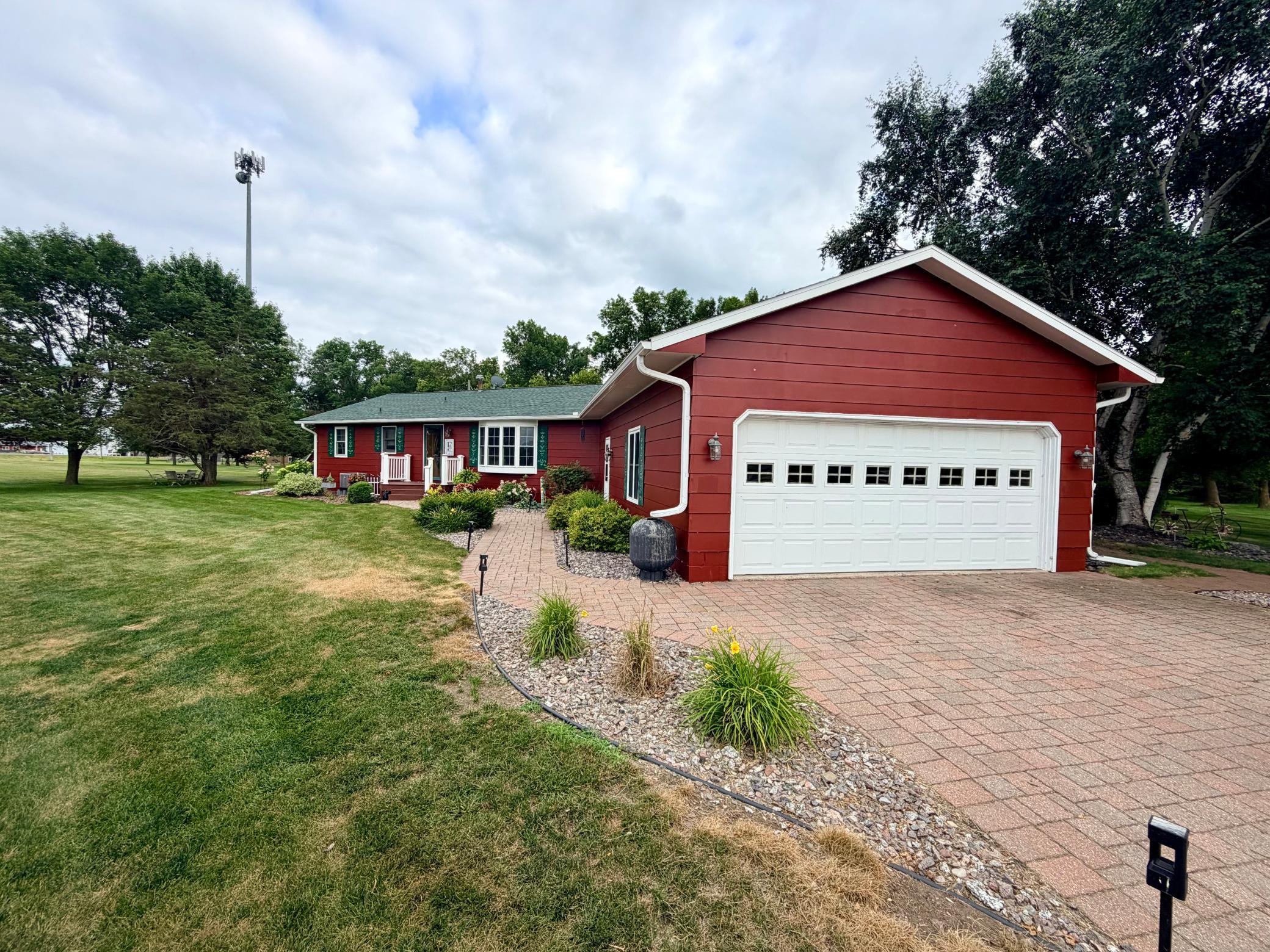 14451 Highway 55 Ne Property Photo 1