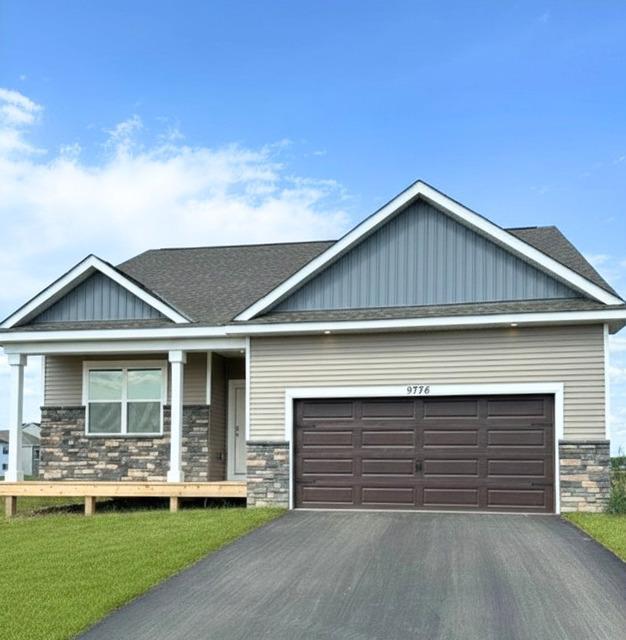 9776 47th Bay Ne Property Photo 1