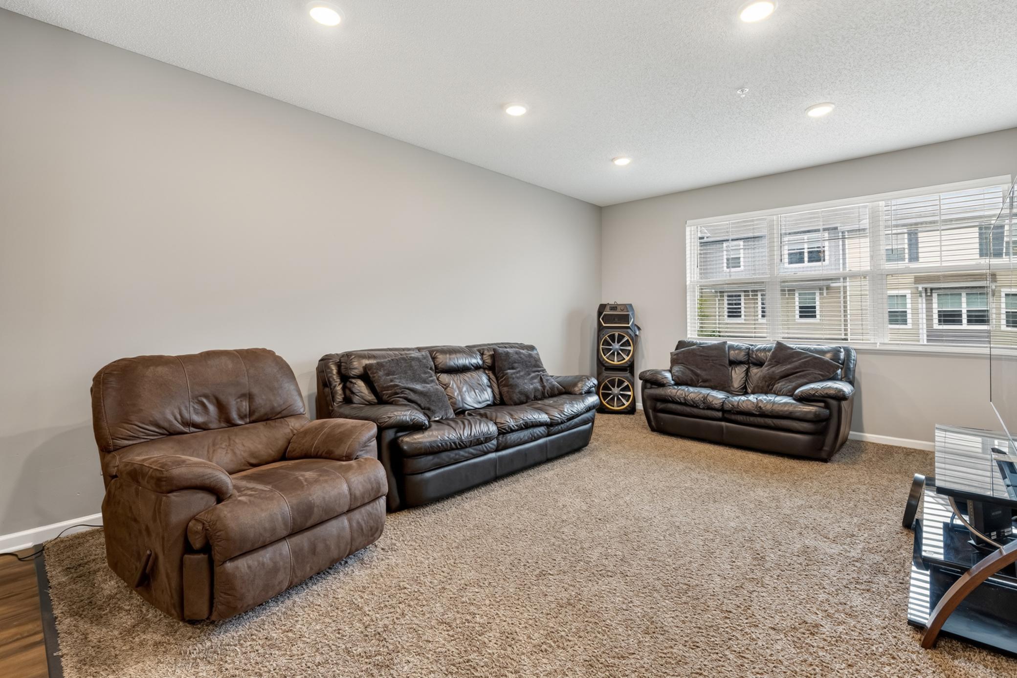 1671 Windigo Lane Property Photo 4