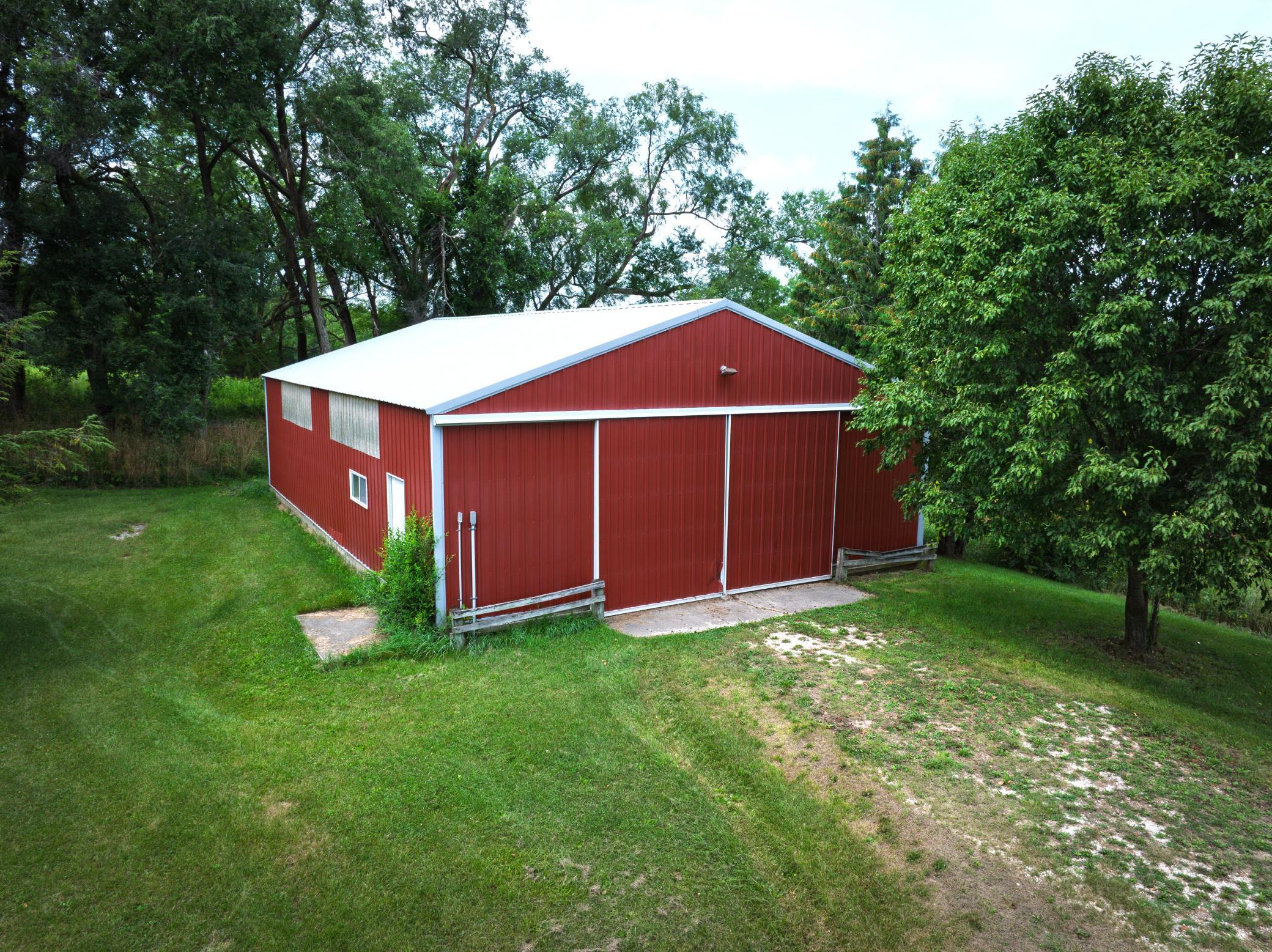 18123 Deer Road Property Photo 7