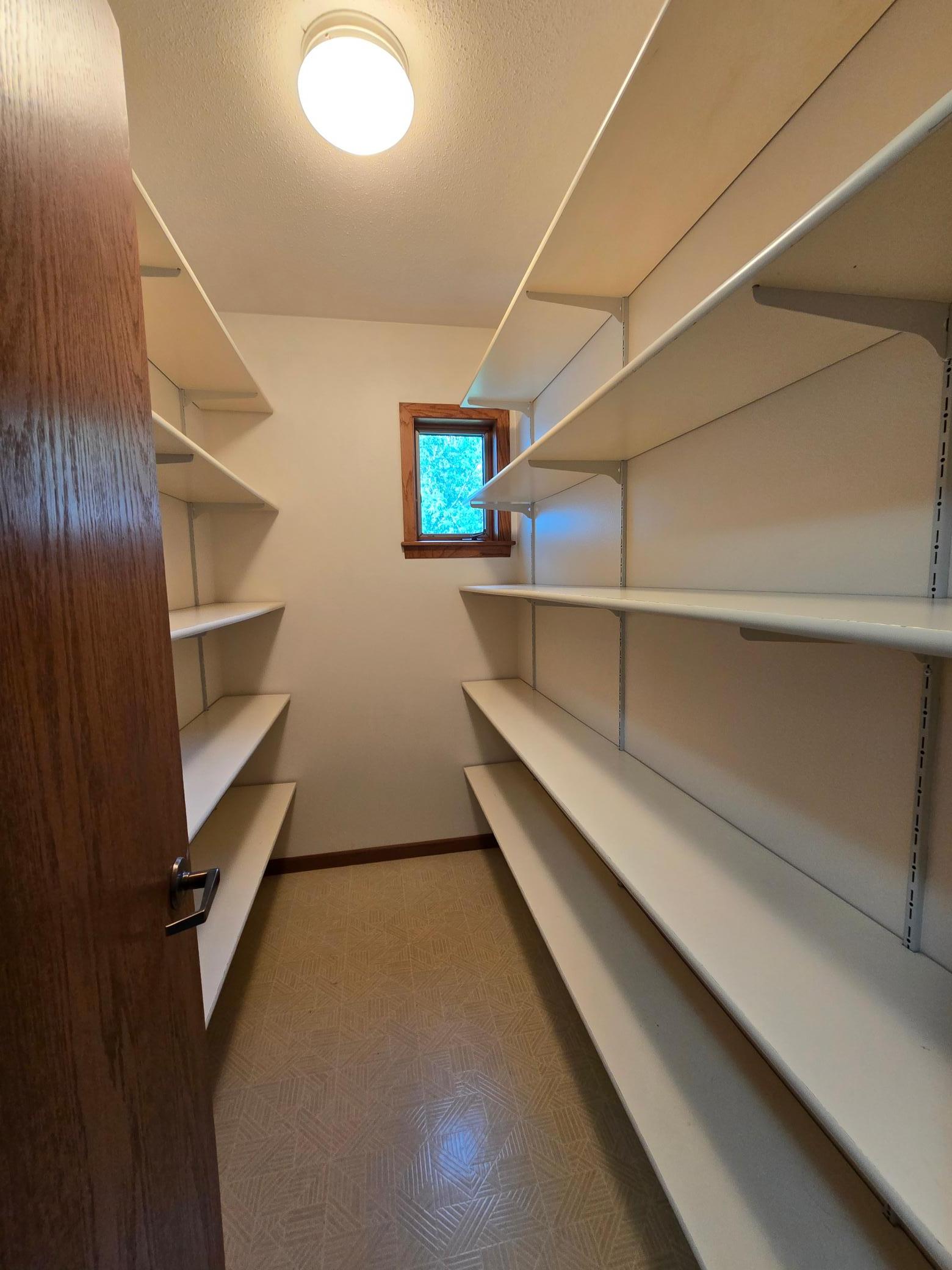 18123 Deer Road Property Photo 20