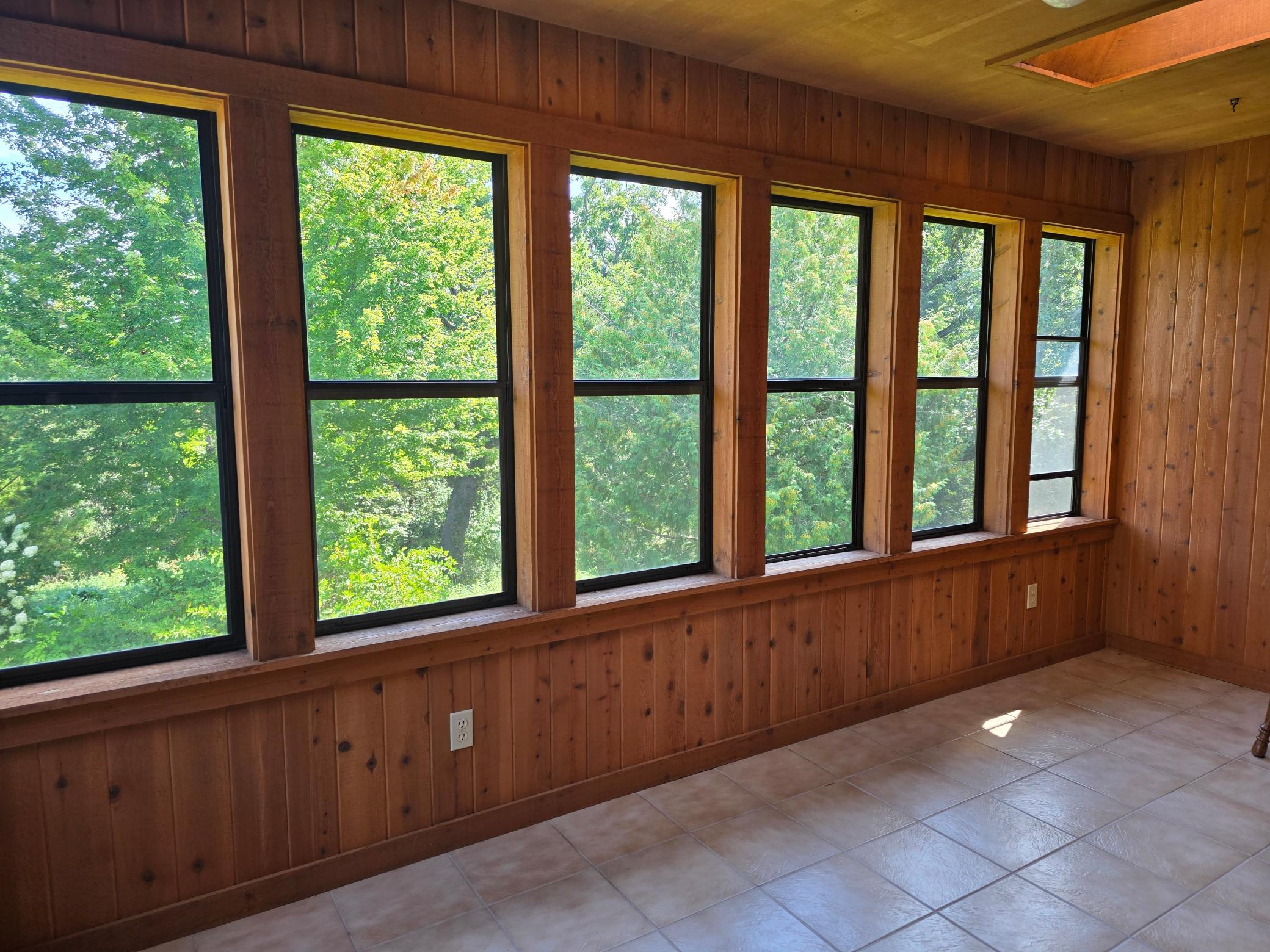 18123 Deer Road Property Photo 22