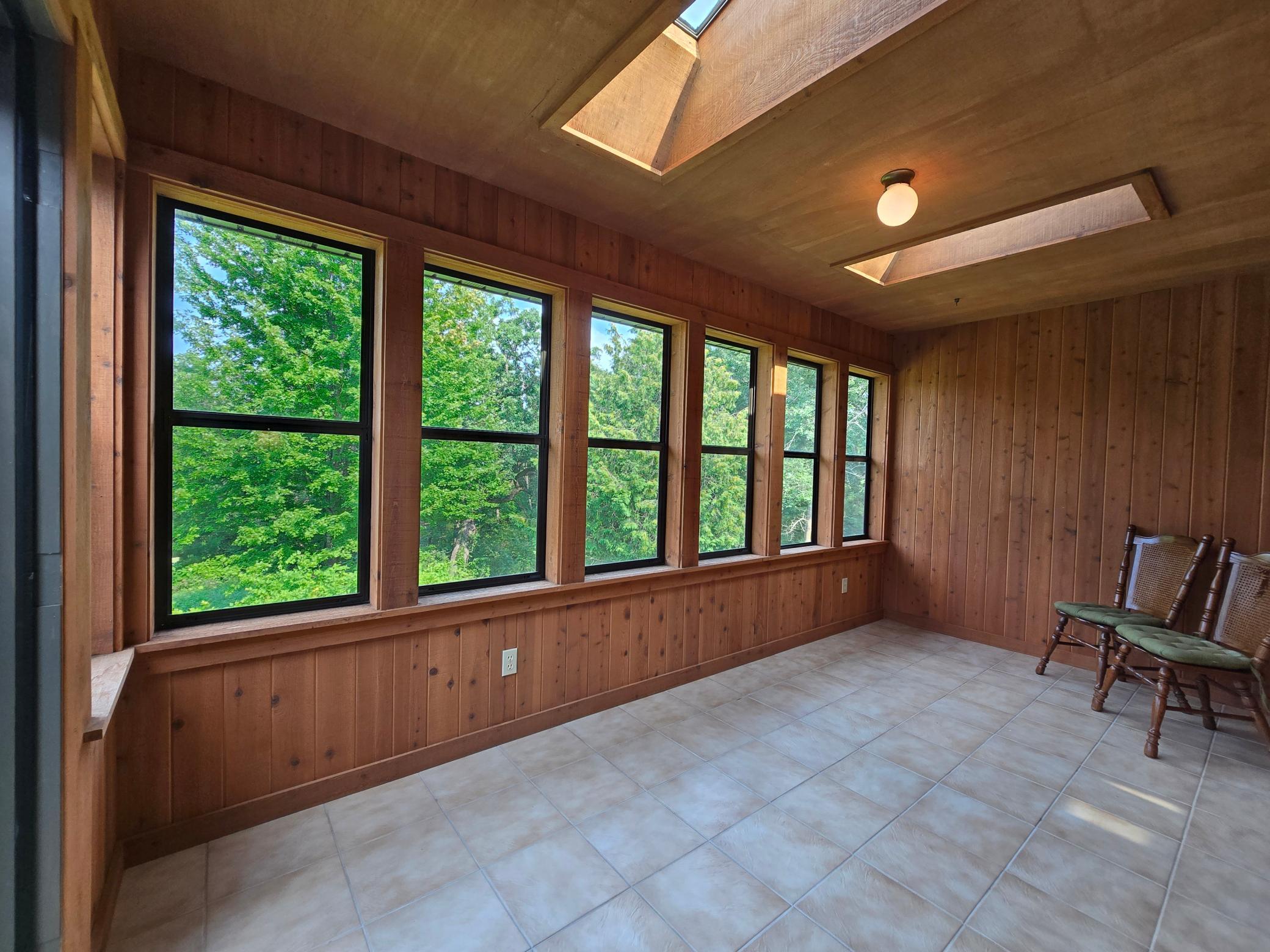 18123 Deer Road Property Photo 25