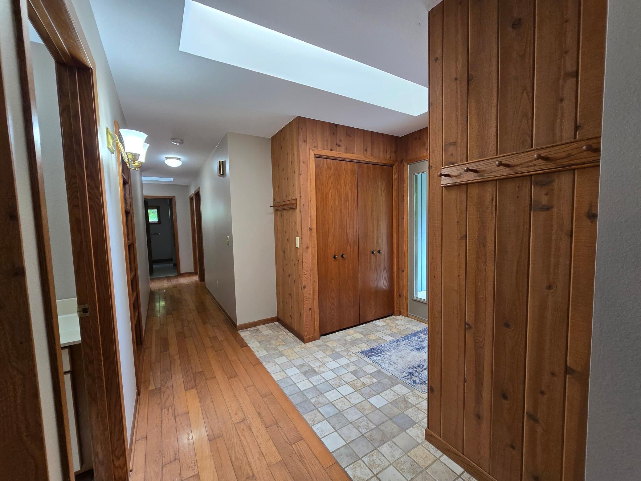 18123 Deer Road Property Photo 28