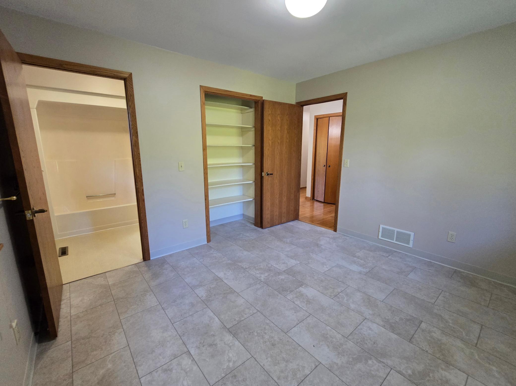 18123 Deer Road Property Photo 39