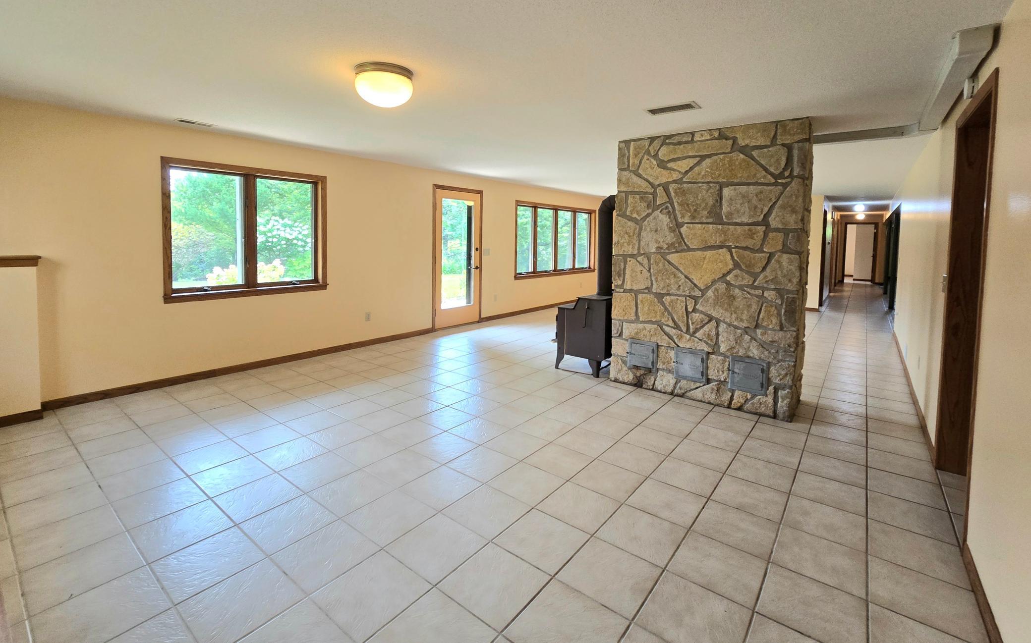 18123 Deer Road Property Photo 53