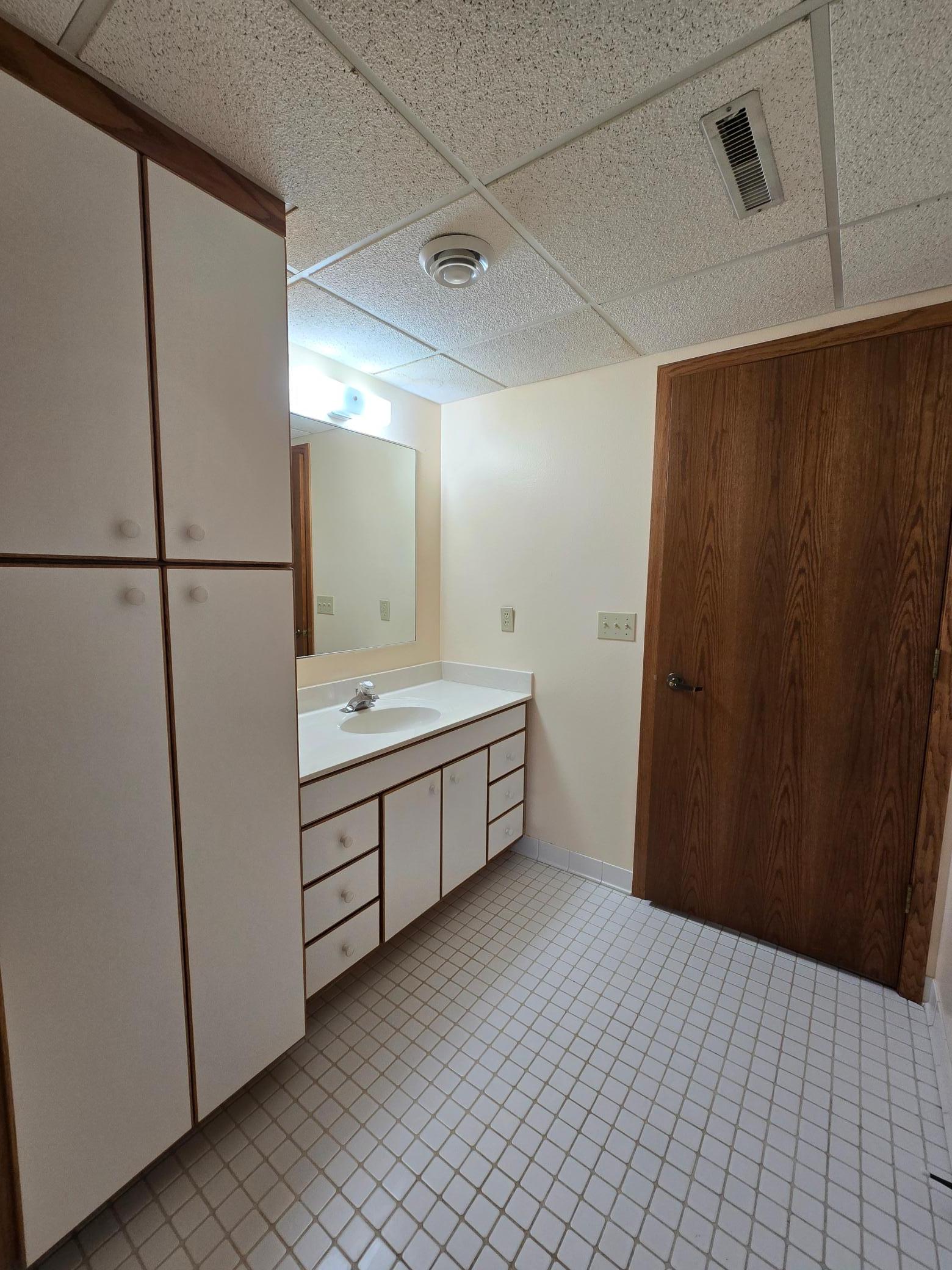 18123 Deer Road Property Photo 57