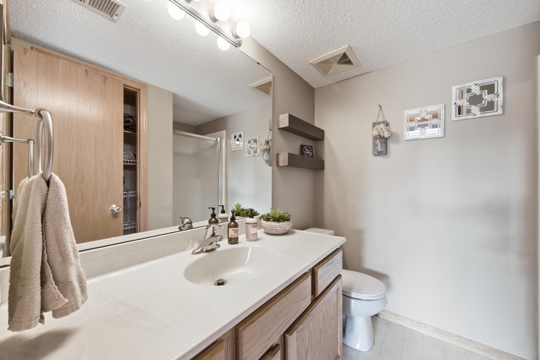 809 Morningside Place Property Photo 27