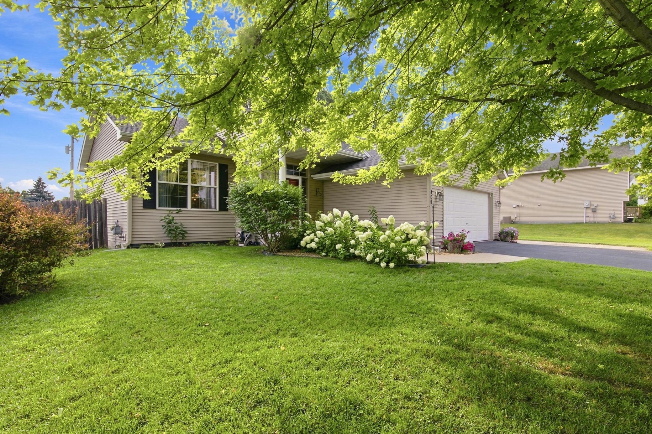 809 Morningside Place Property Photo 35