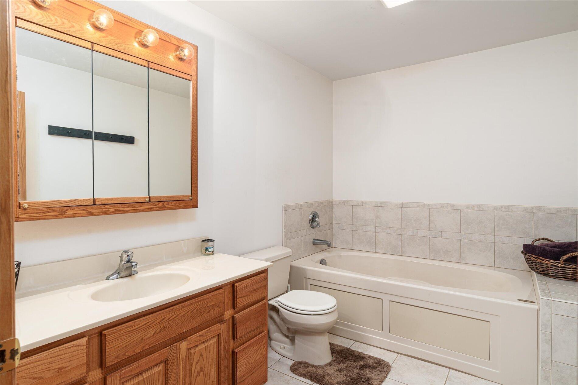 240 Red Apple Drive Property Photo 21