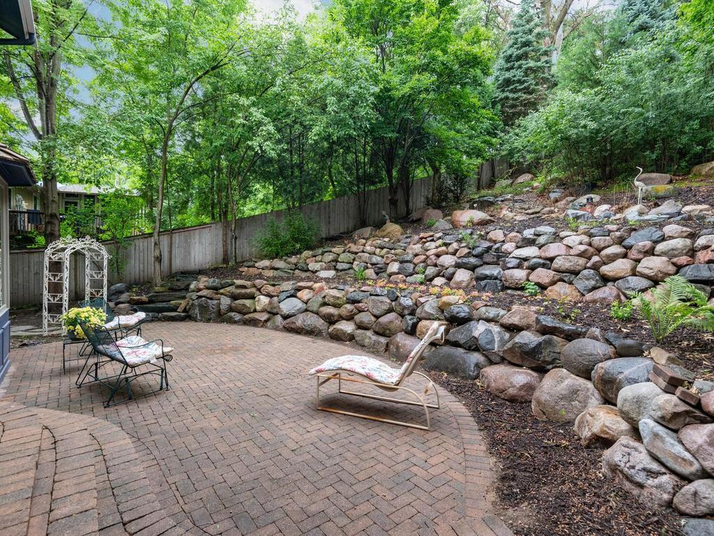 4816 Kingsdale Drive Property Photo 47