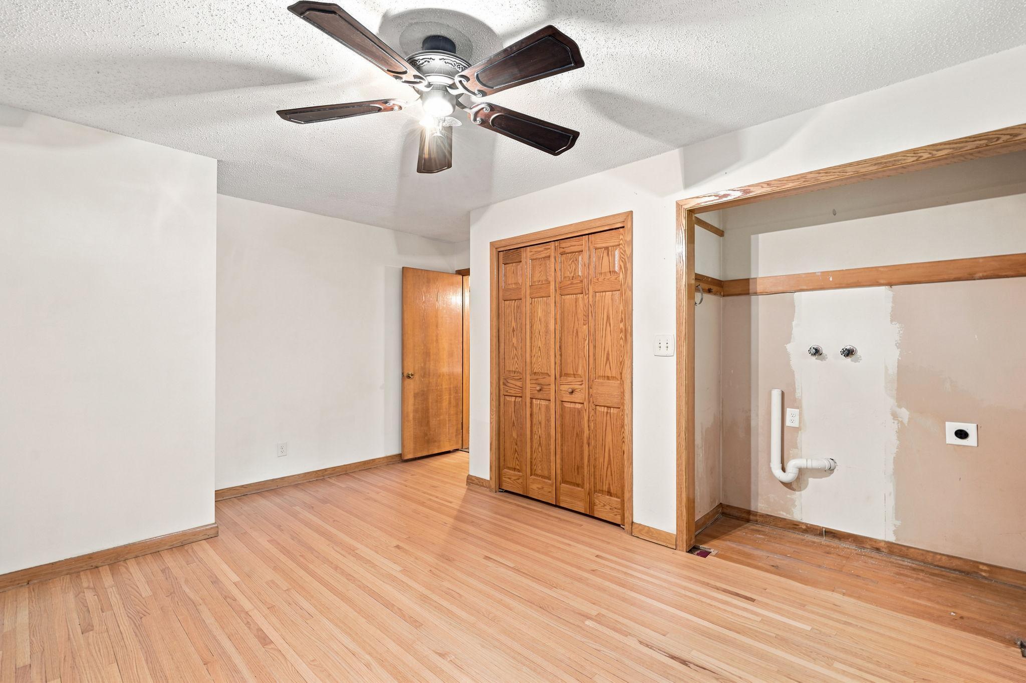319 Maple Avenue S Property Photo 25