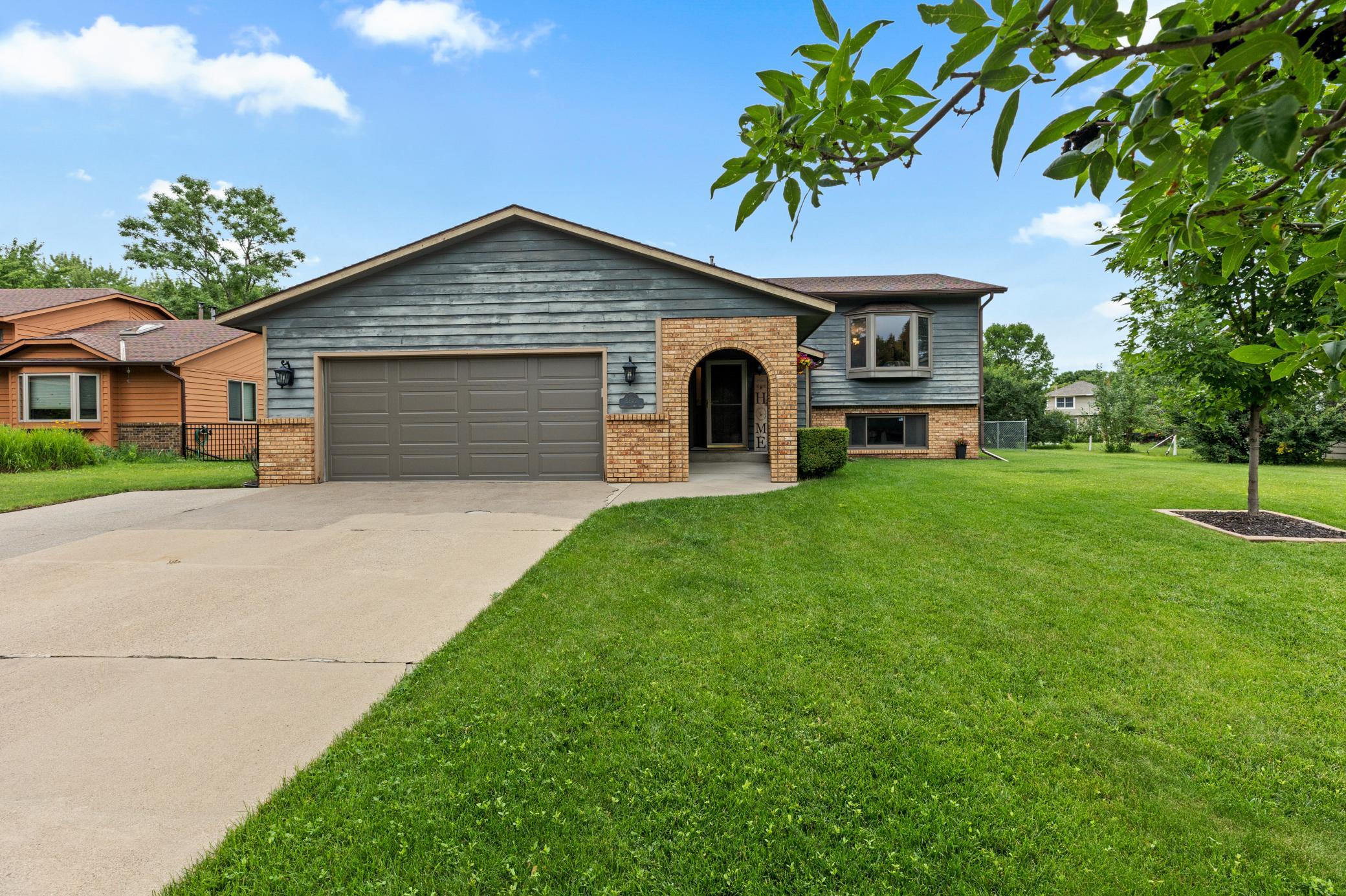 2705 Stearns Way Property Photo 1