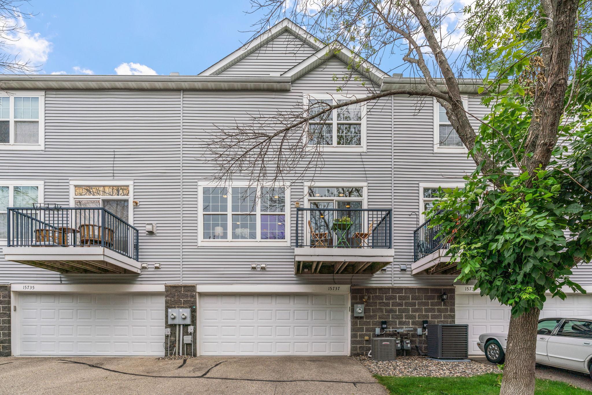 15737 Foliage Avenue Property Photo 28