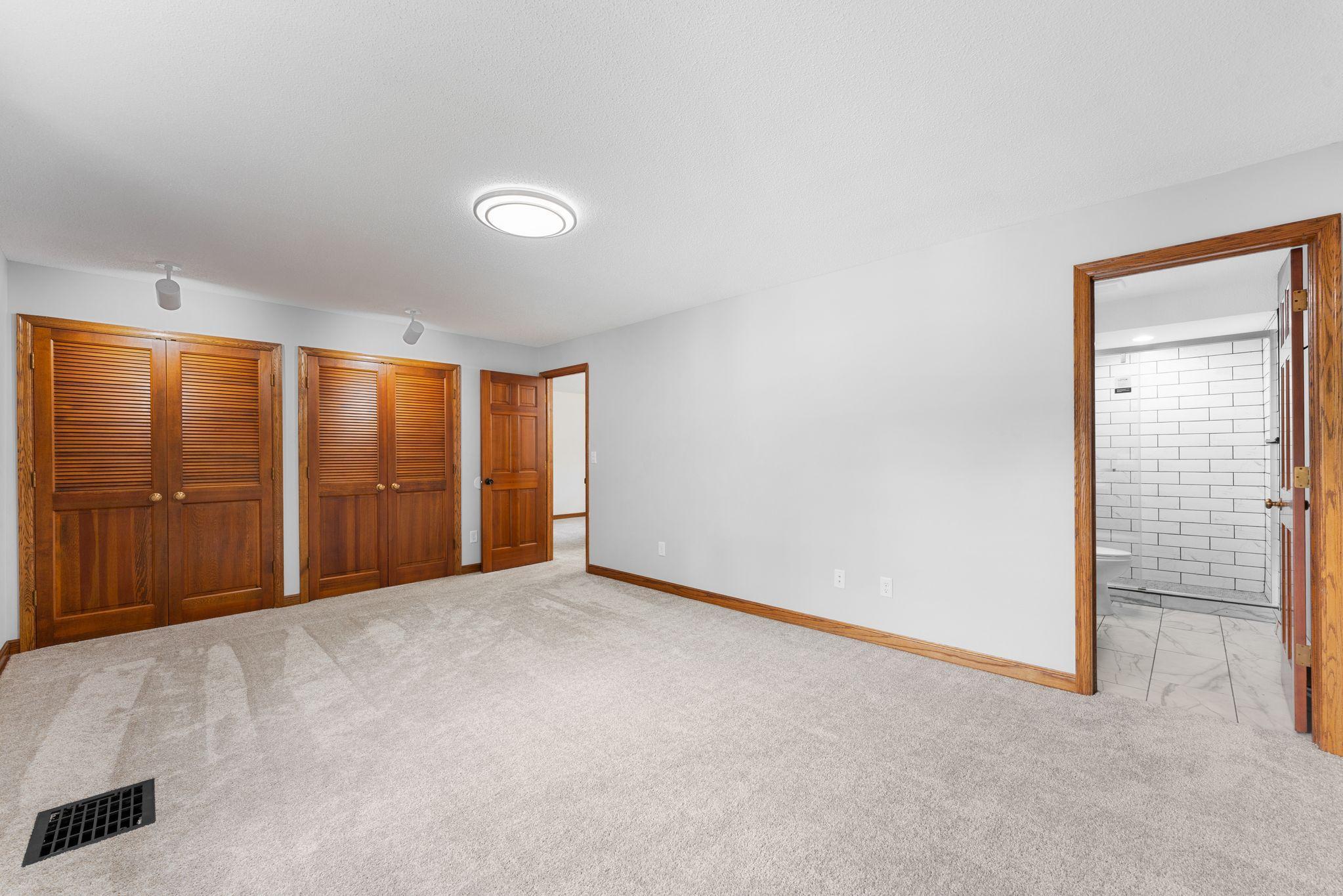 2020 Arcade Street Property Photo 27