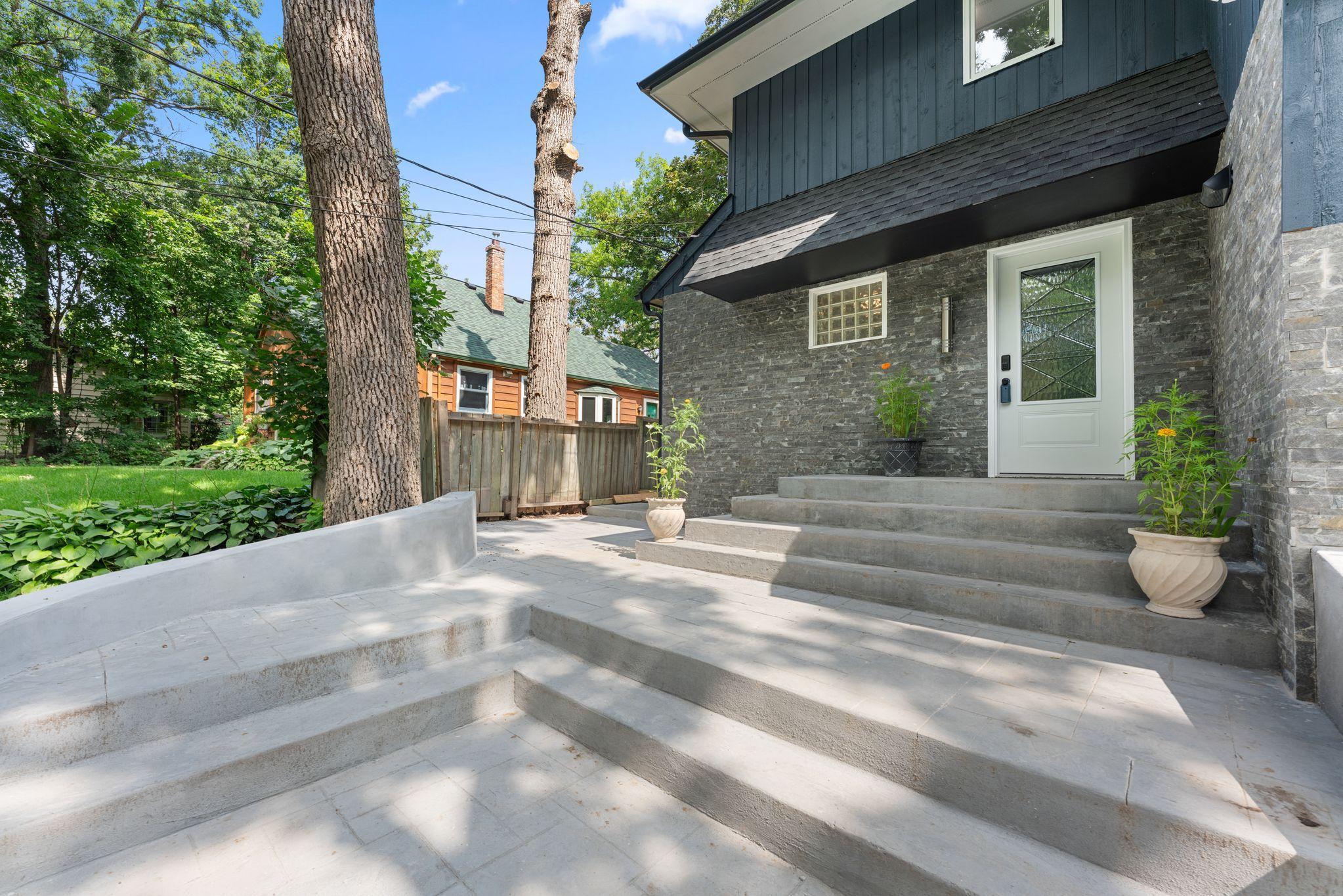 2020 Arcade Street Property Photo 35