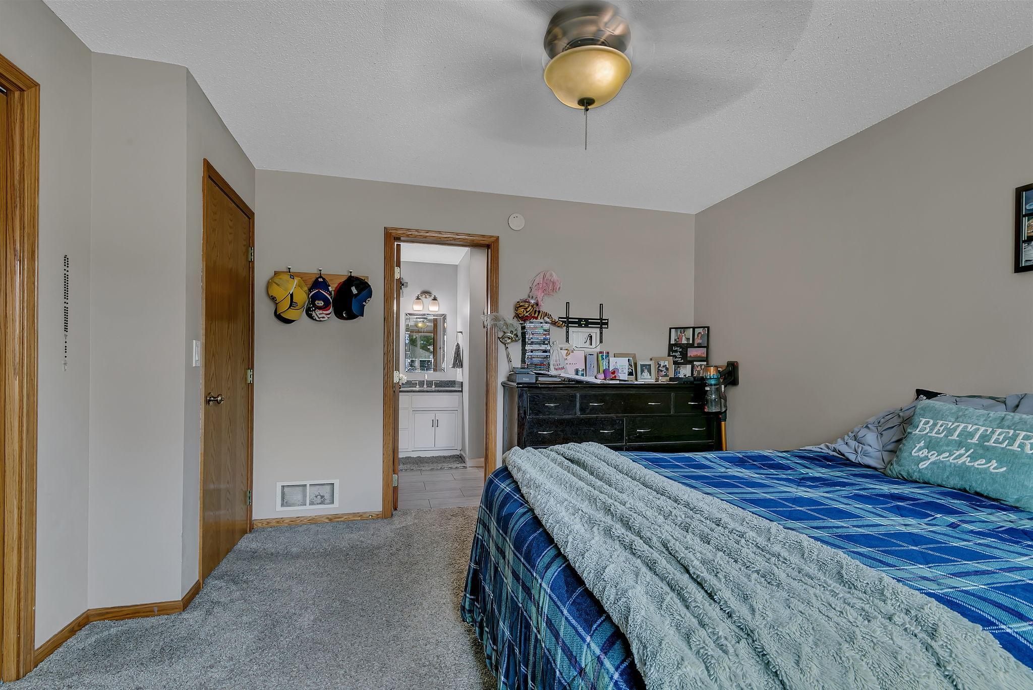 1801 Eastern Star Loop Property Photo 4