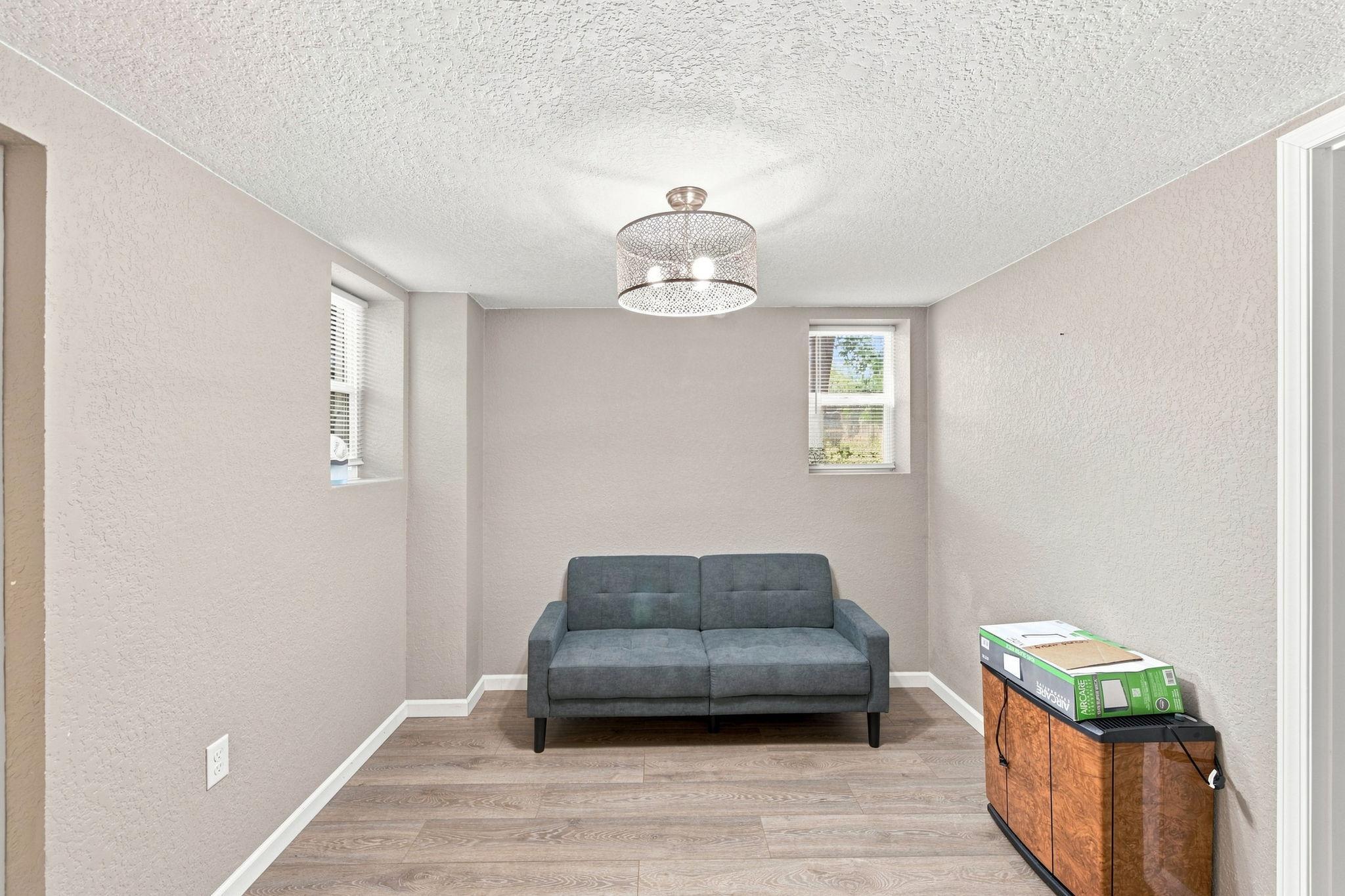 906 Scribner Street Property Photo 11