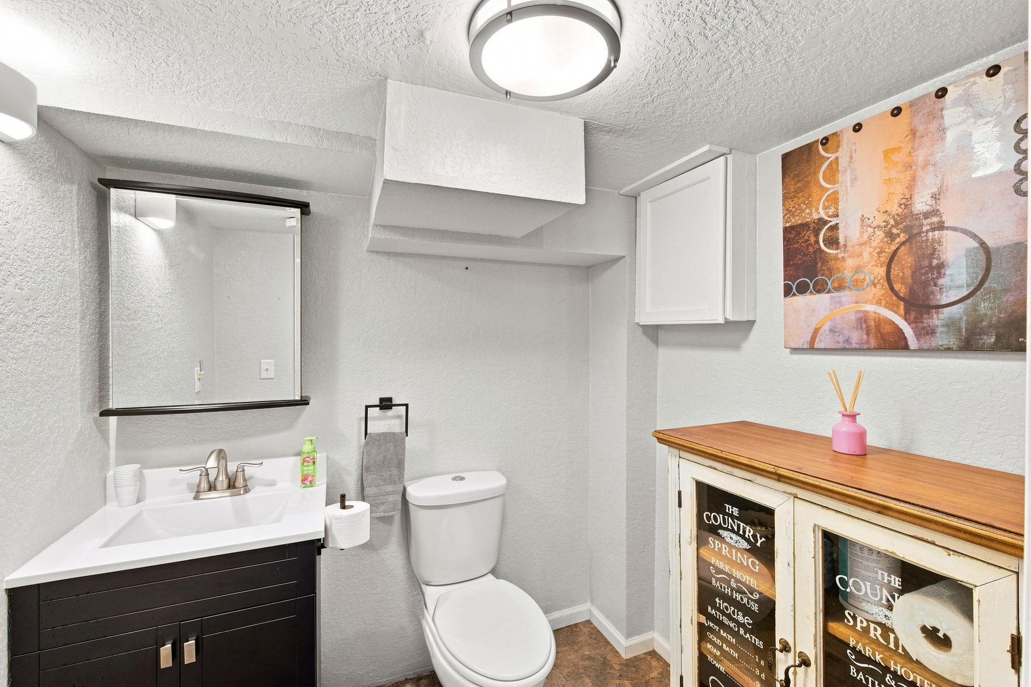 906 Scribner Street Property Photo 12