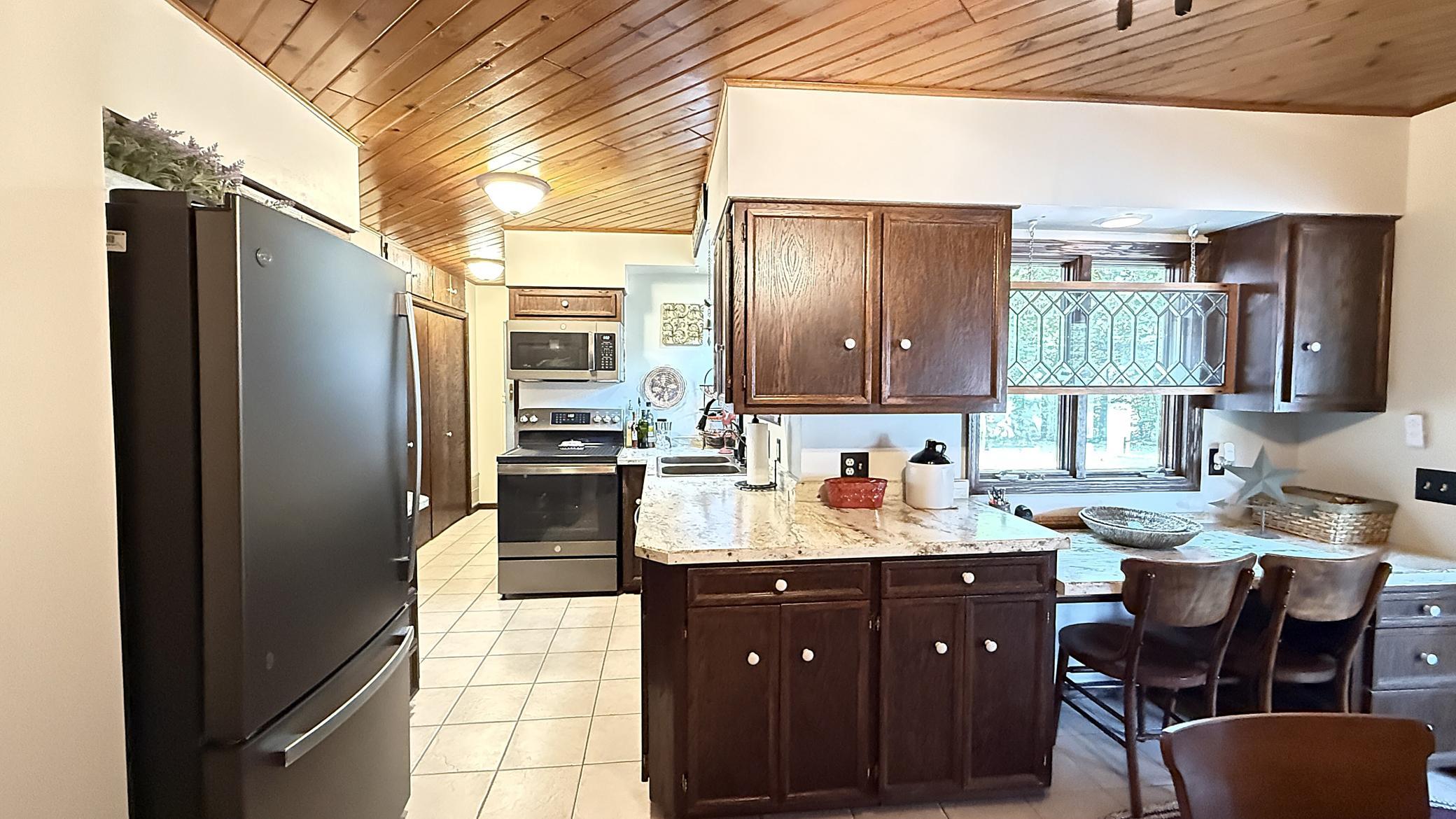 829 3rd Avenue Property Photo 18