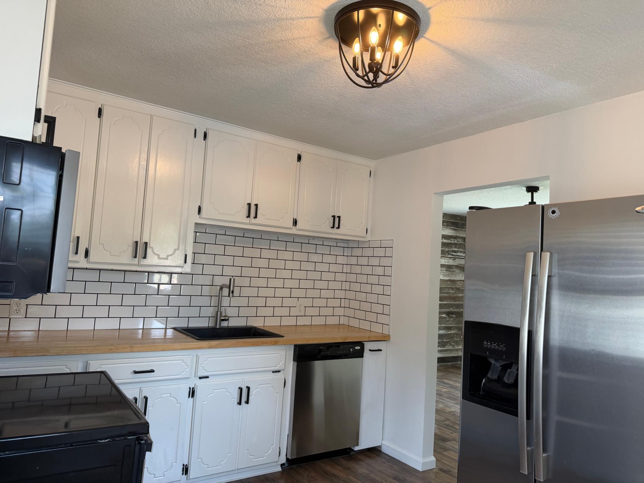 6880 Rustic Lane Property Photo 2