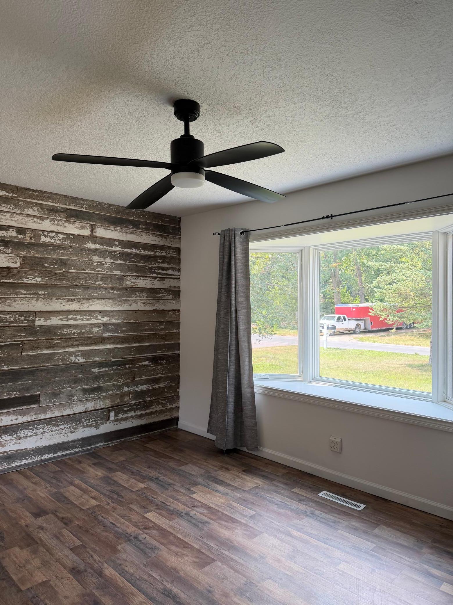 6880 Rustic Lane Property Photo 6