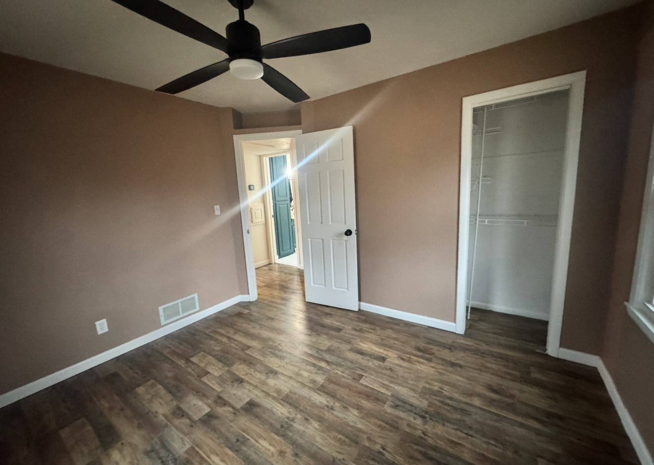 6880 Rustic Lane Property Photo 9