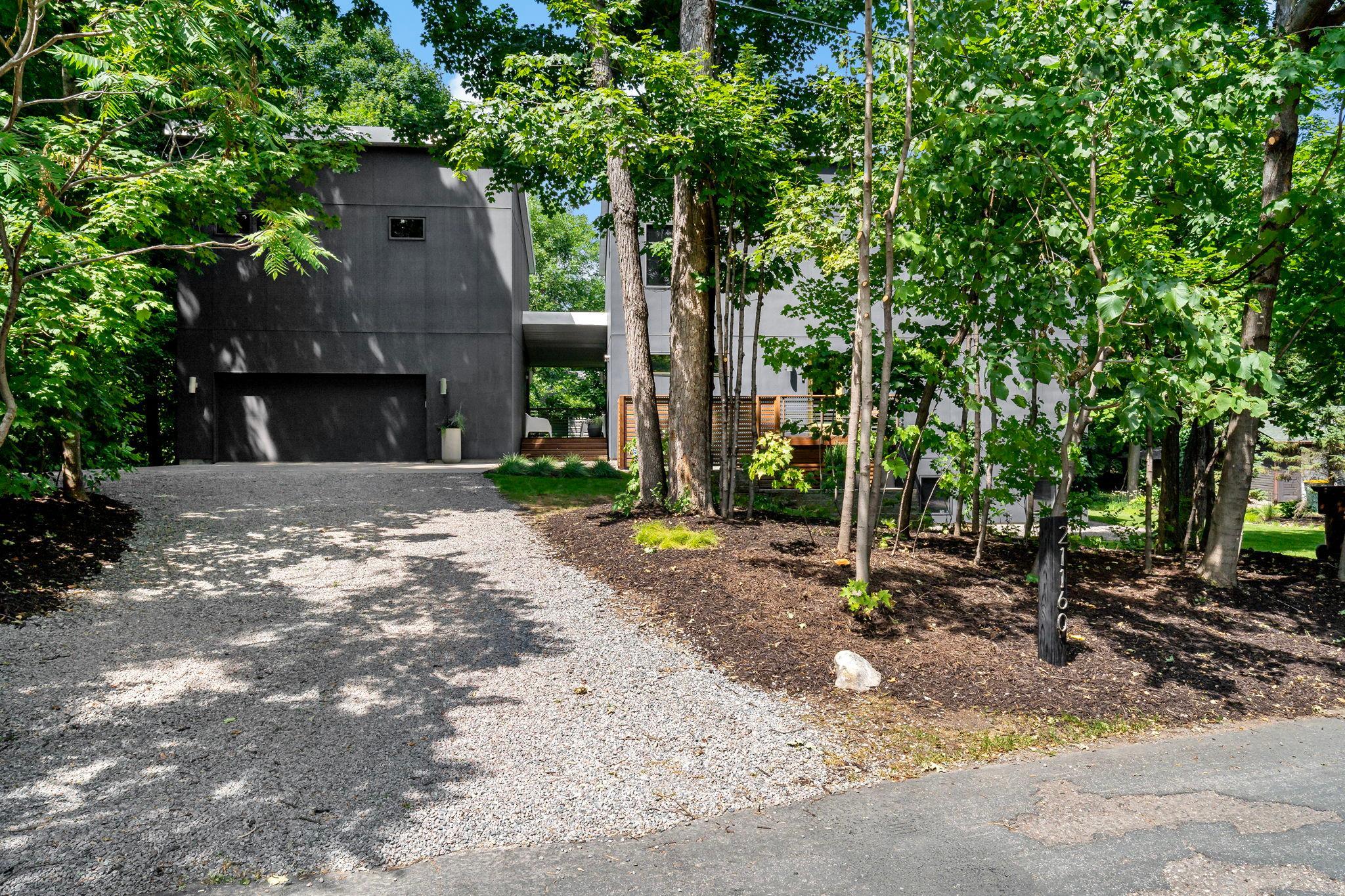 21160 Forest Drive Property Photo 4